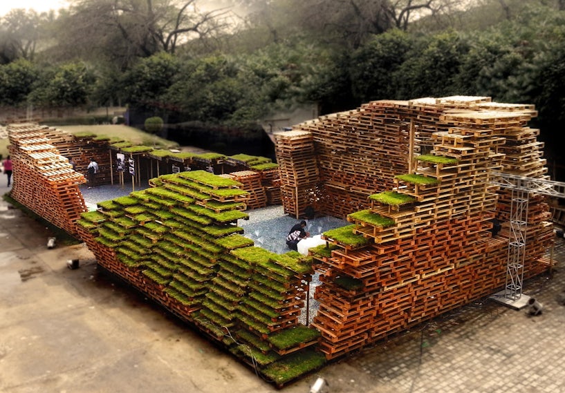 Built to Disappear: 7 Temporary Pavilions Made of Recycled