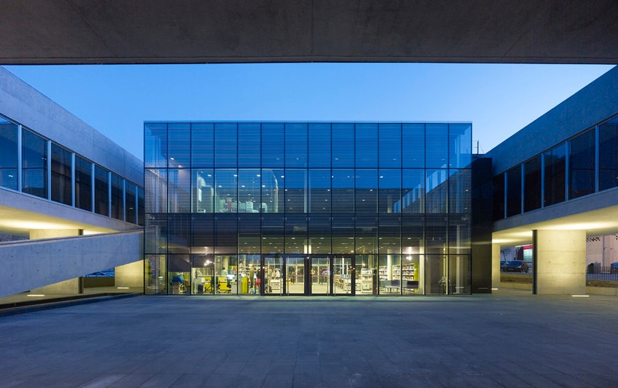 © Rafael de la Hoz Arquitectos