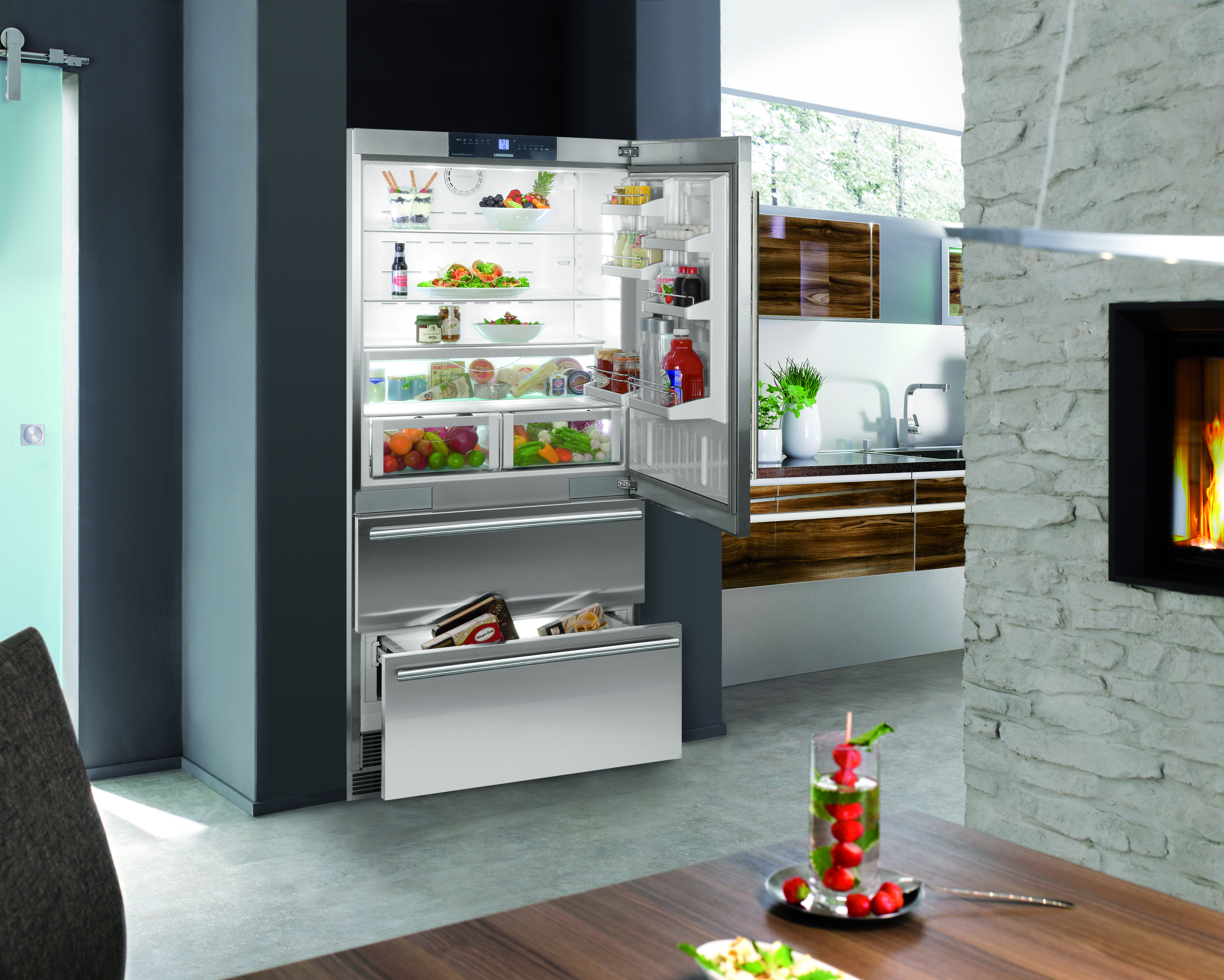 Какие встроенные холодильники лучше. Холодильник Liebherr French Door. Либхер cs2060. Встраиваемый холодильник Либхер. Встроенный холодильник 80см.