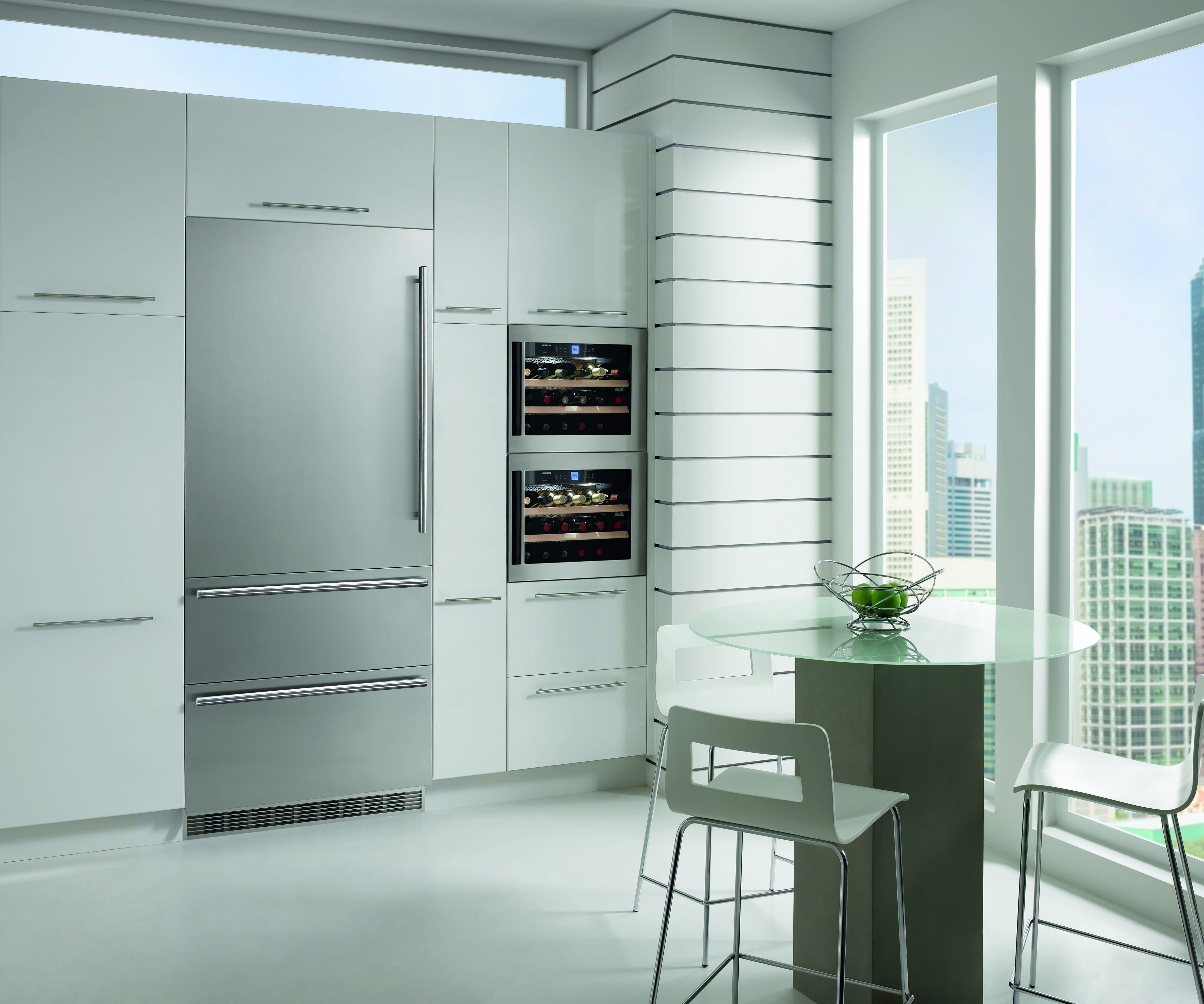 HCB 1561 Fully Integrated Refrigerator 