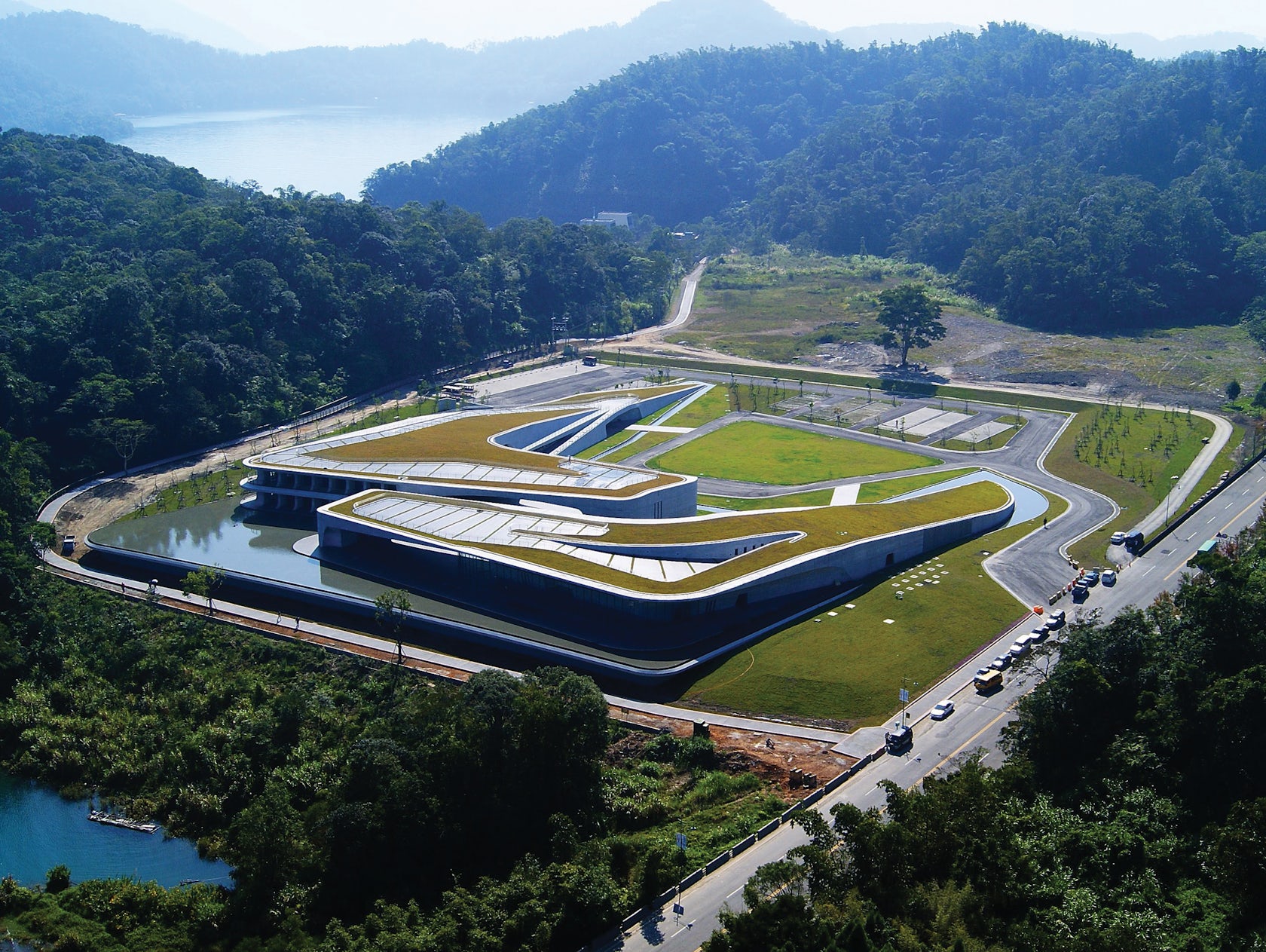 © Norihiko Dan and Associates