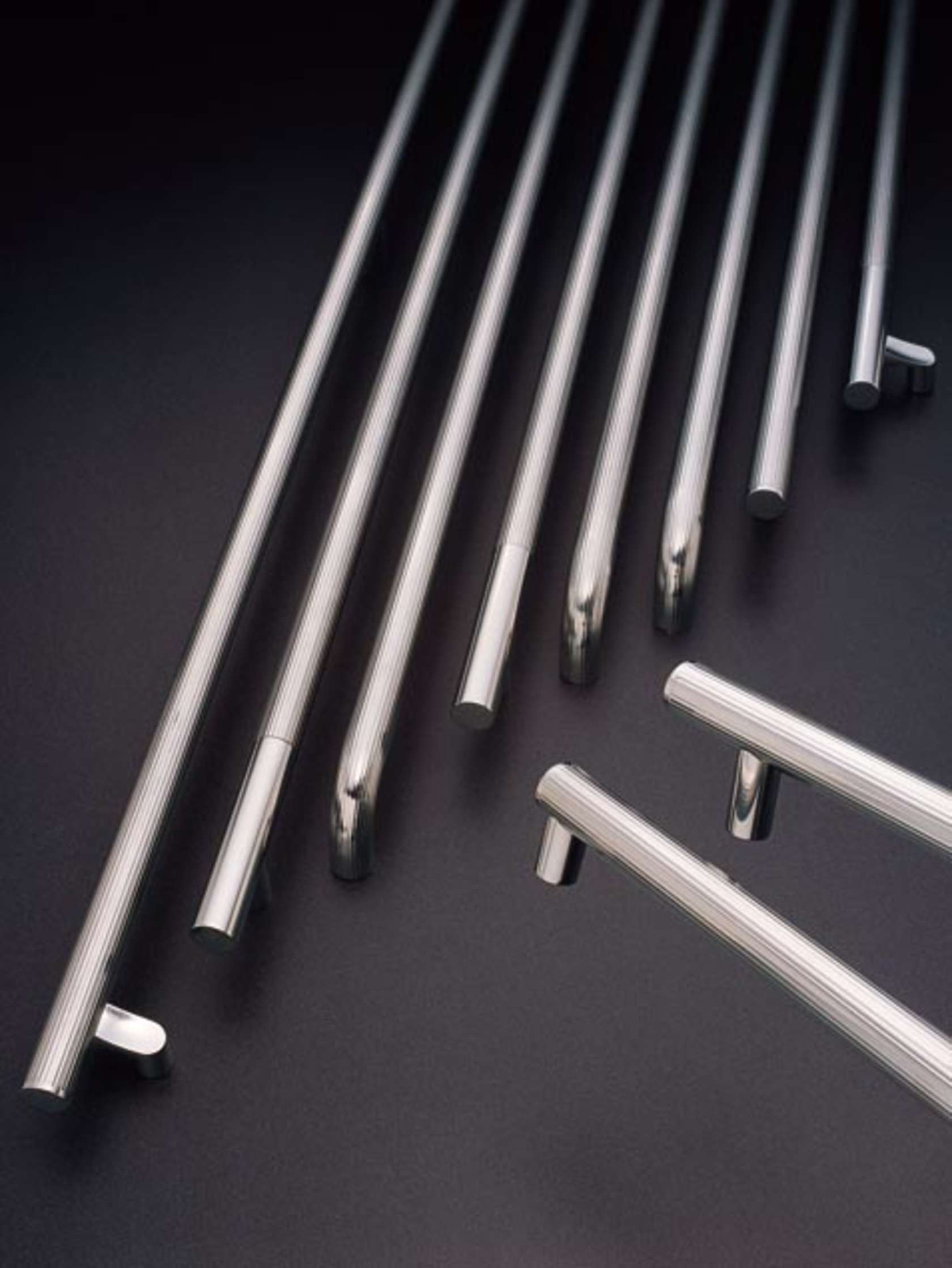 LineaMax Door Pulls