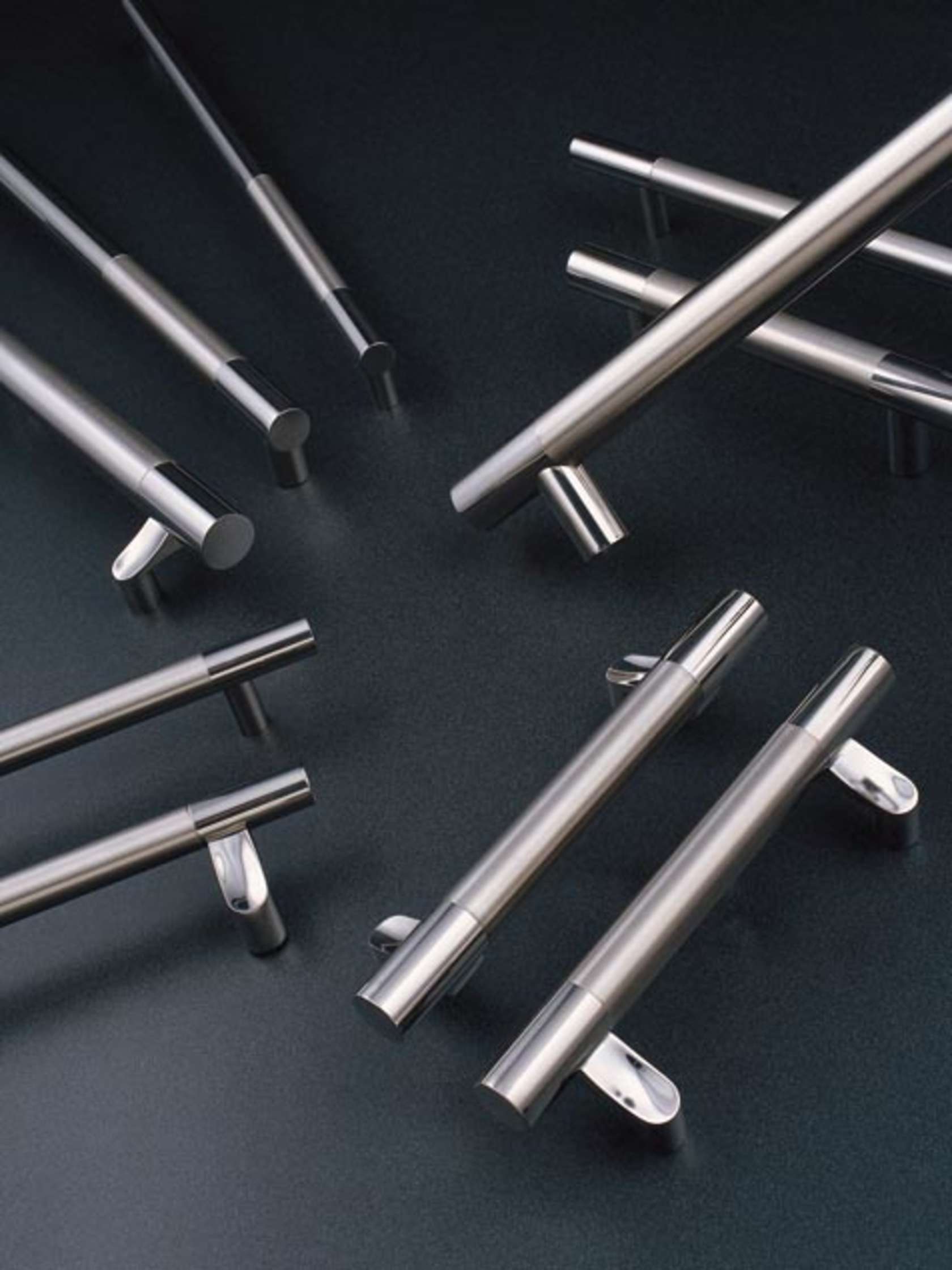 NeoTek Door Pulls