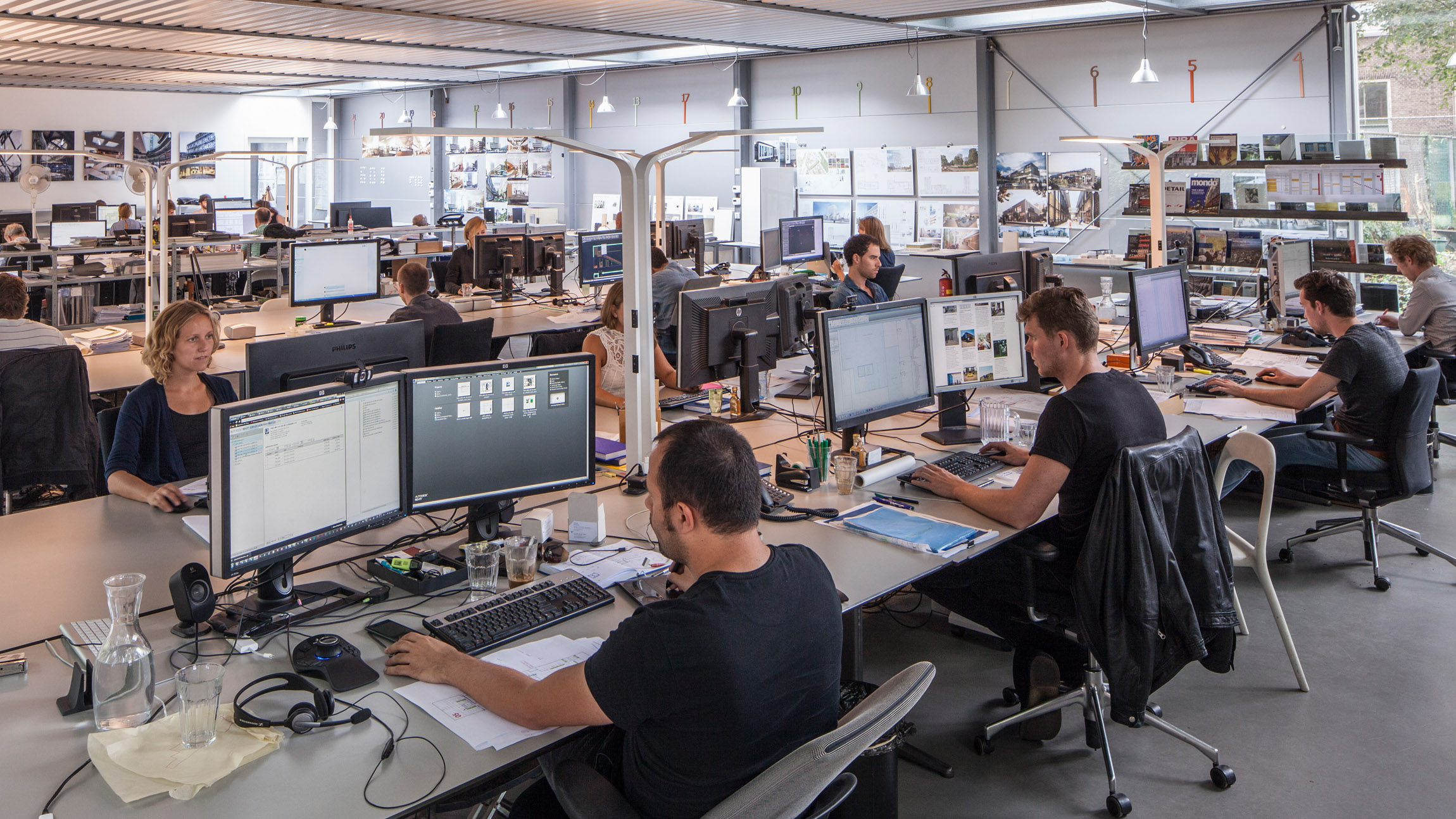 © Leon van der Velden