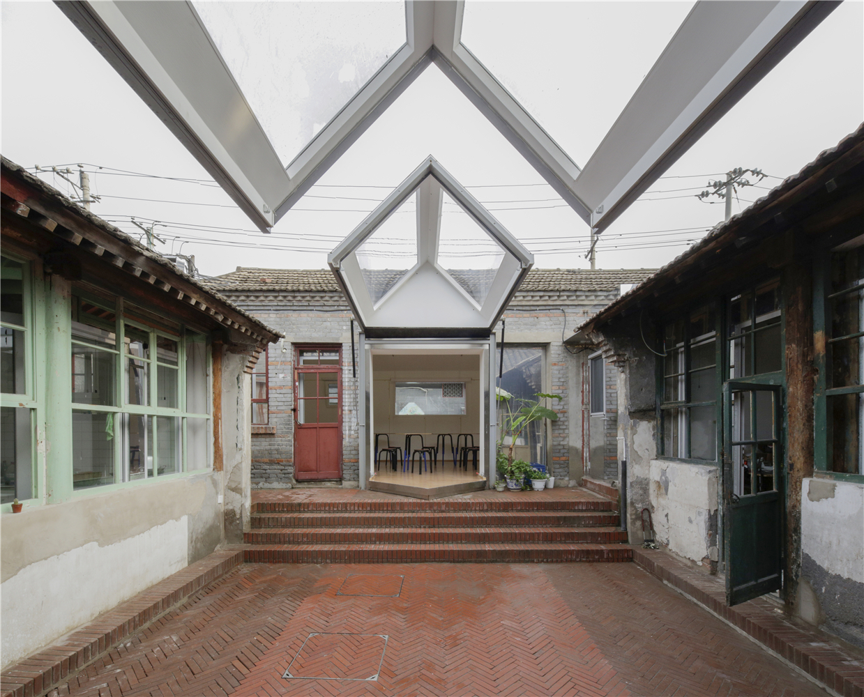 © People’s Architecture Office