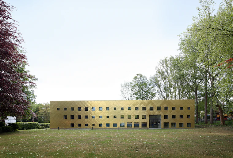 7 Projects Mastering the Recessed Window - Architizer Journal