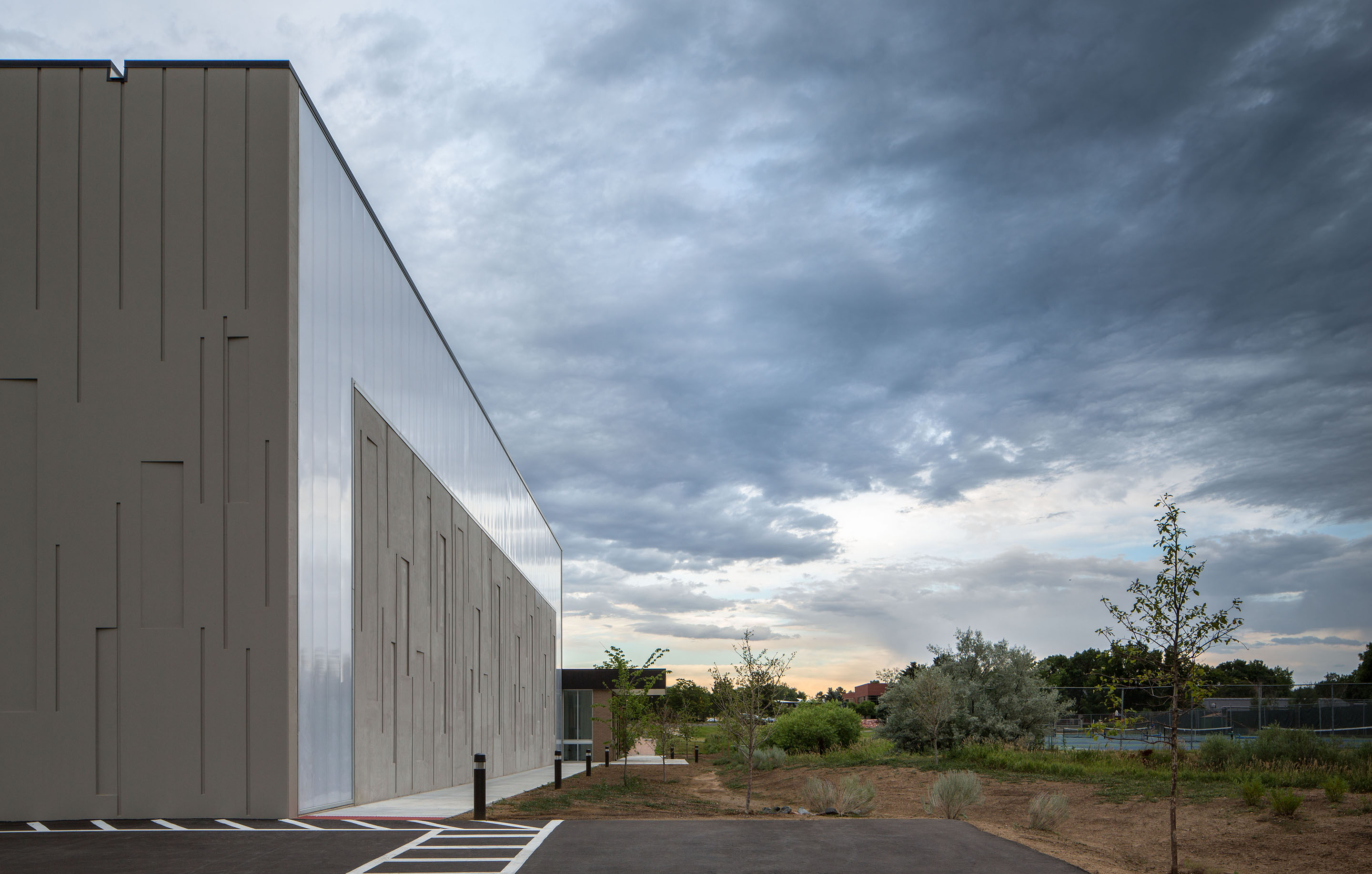 idea-1379326-kent-denver-school-yates-pavilion-by-semple-brown-design