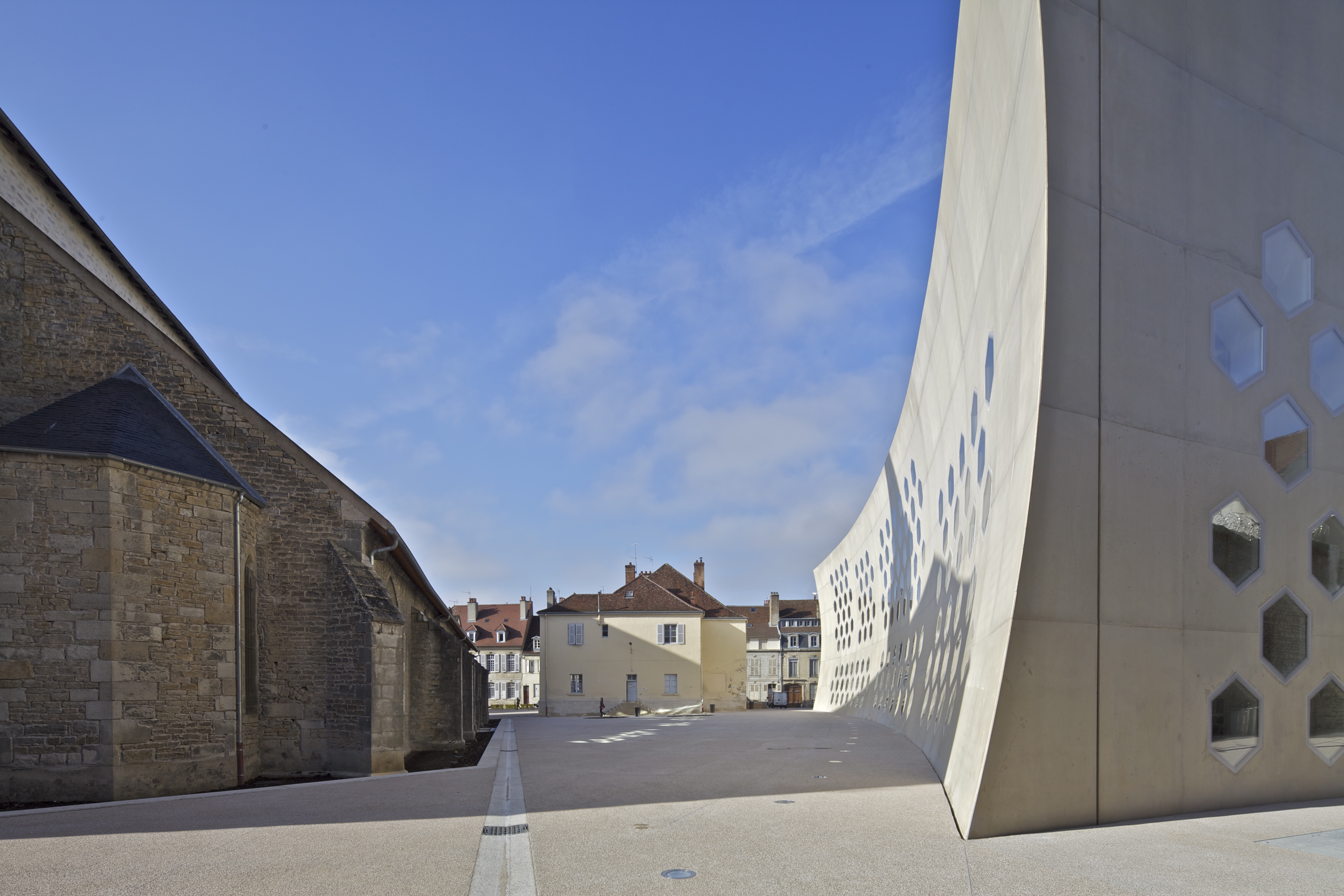 © DU BESSET-LYON ARCHITECTES