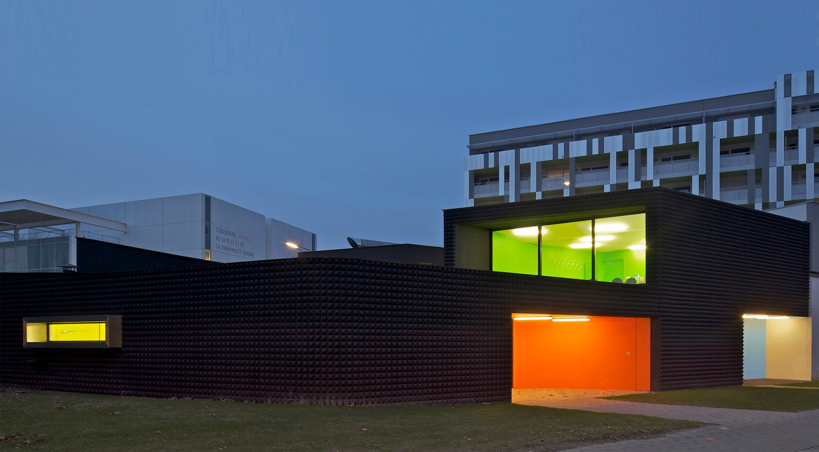 © Heintz-Kehr and Associates