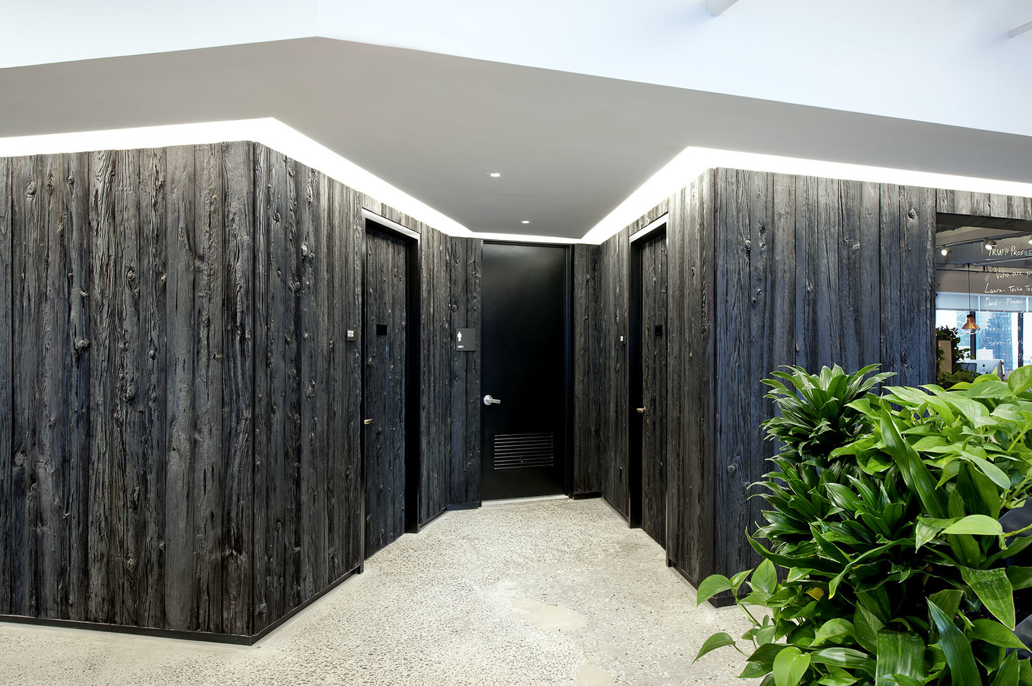 Reclaimed Hemlock [Charcoal Mushroom Wood]