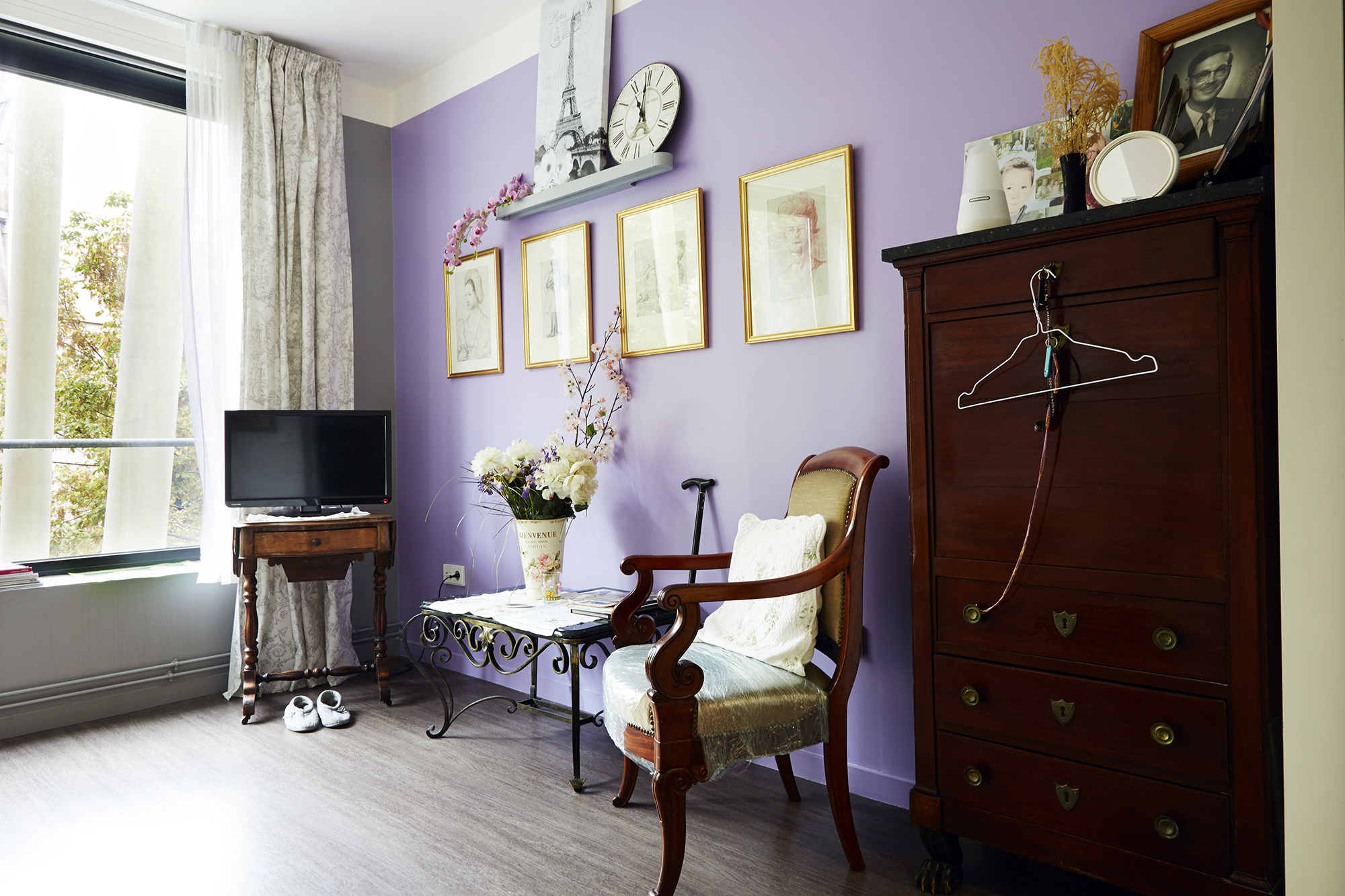 EXPERIMENTAL ALZHEIMER NURSING HOME IN PARIS by PhilipponKalt