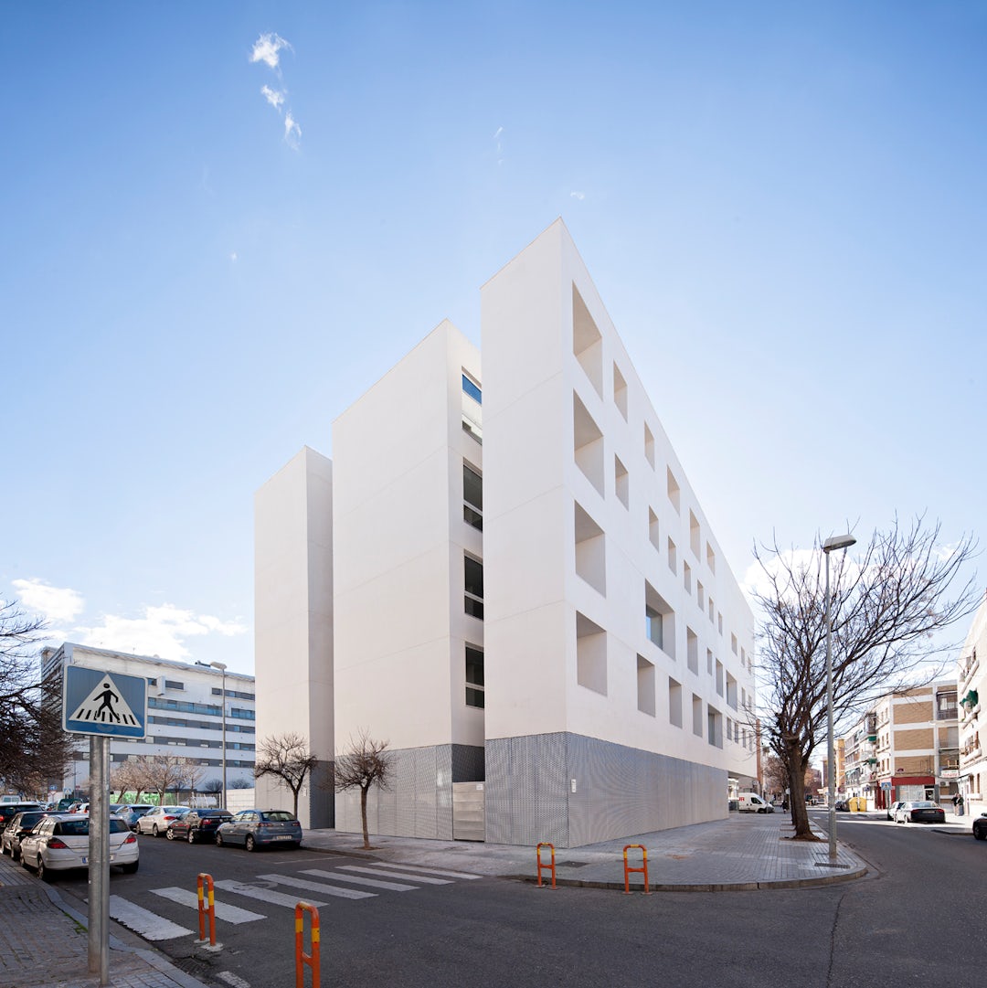 Deep Envelopes: 10 Projects Rethinking the Recessed Window - Architizer ...