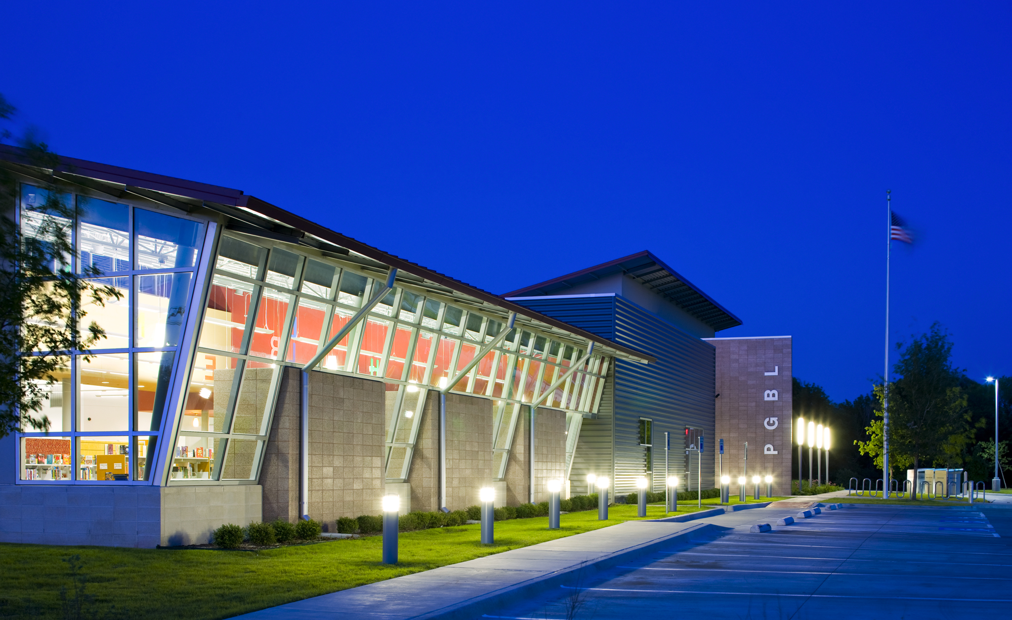Pleasant Grove Branch Library by Hidell and Associates Architects