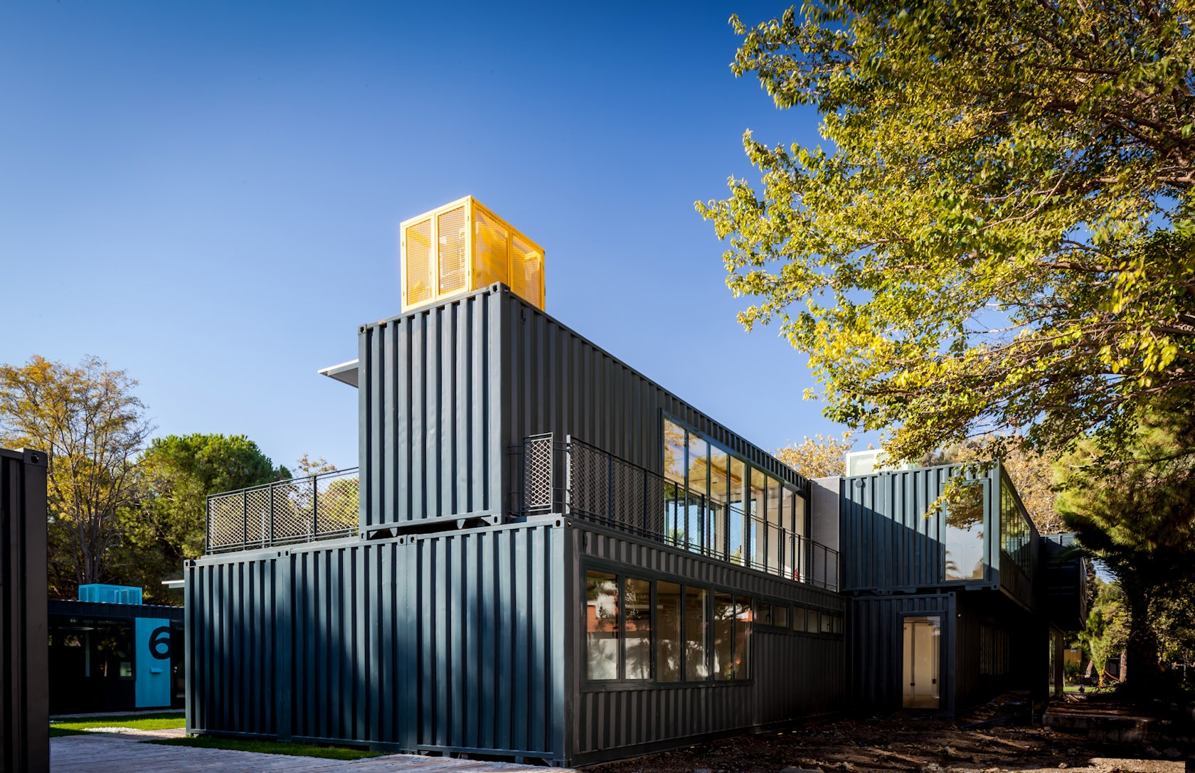 Container Park by ATÖLYE - Architizer