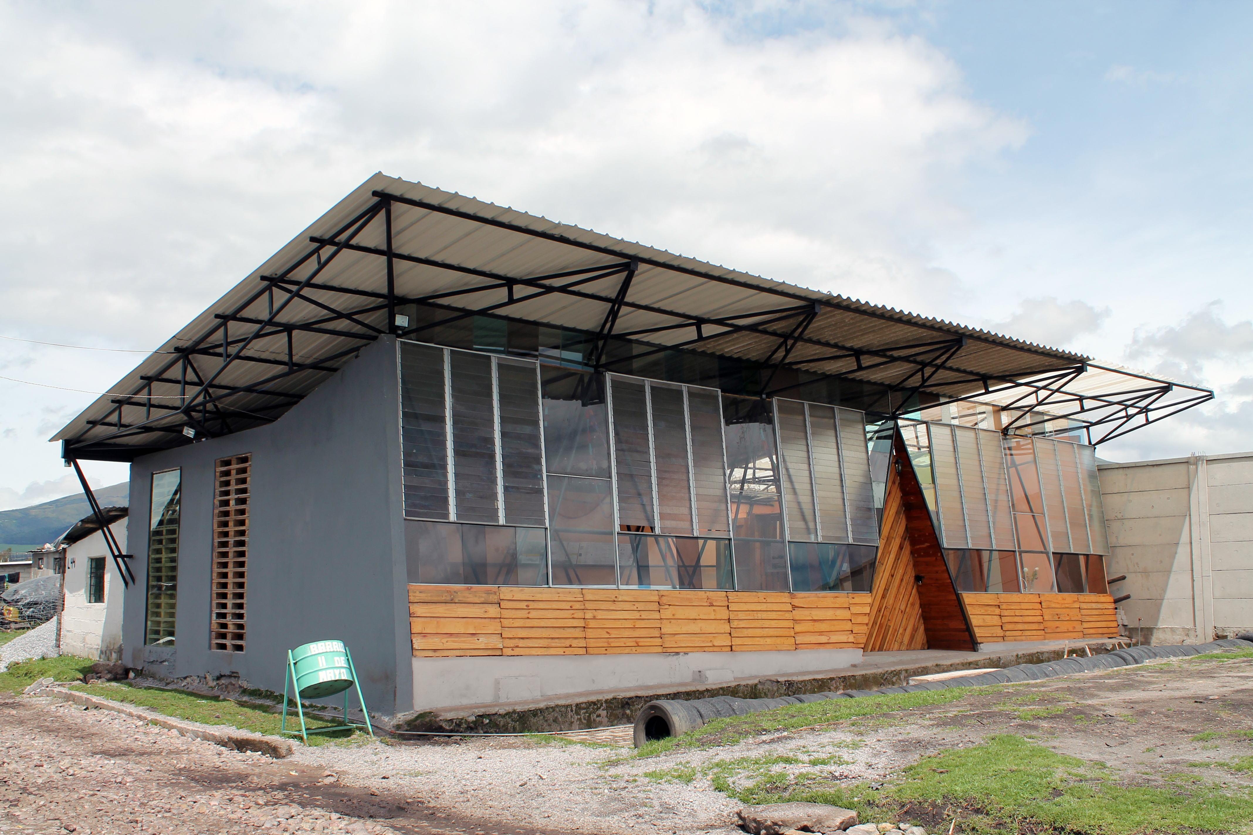 © Al Borde arquitectos