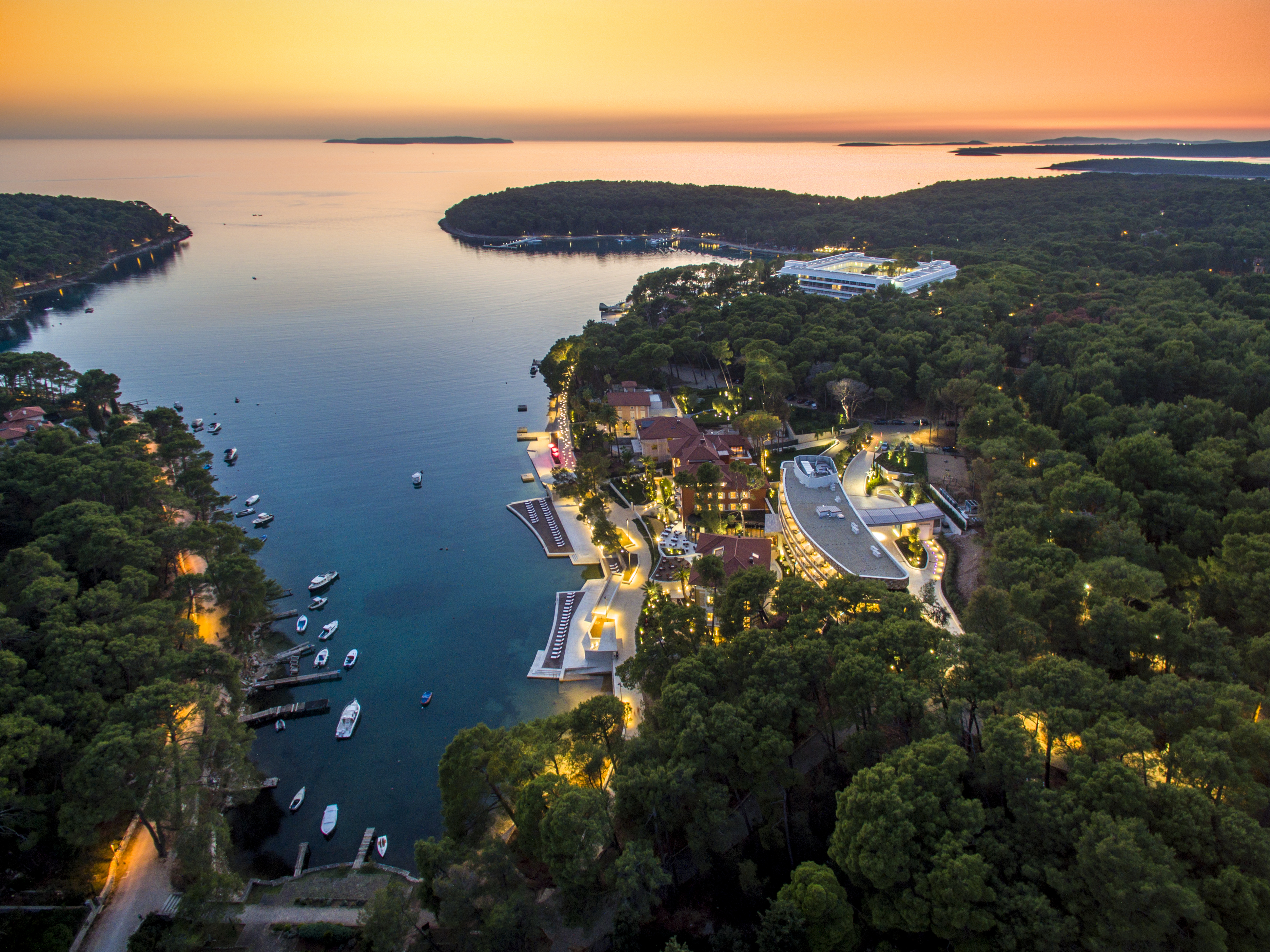 14 ночей. Мали Лошинь Хорватия. Вилла Каролина Лошинь. Mali Losinj Хорватия. Остров мали Лошинь.