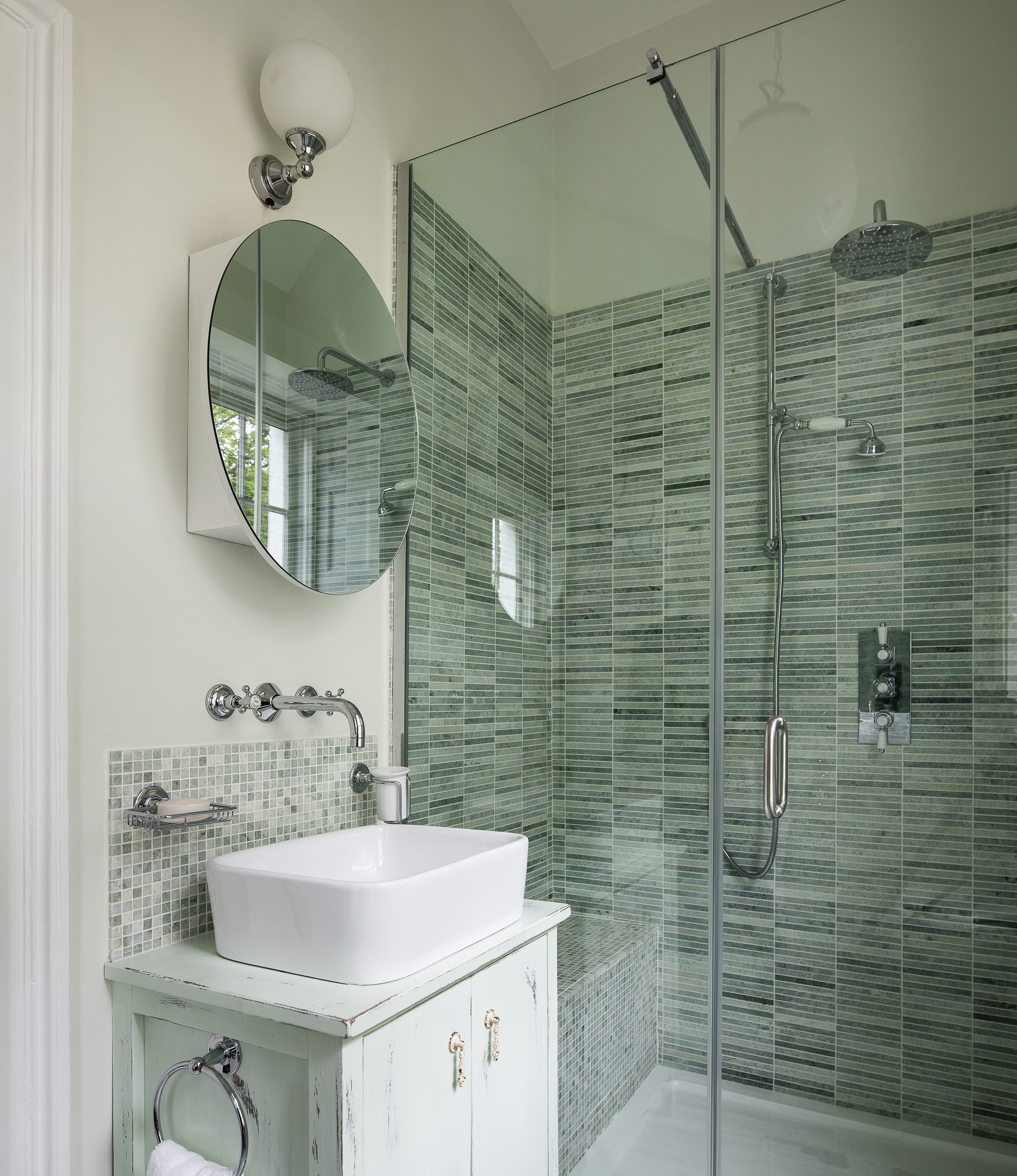 Shower house. Ванная комната Dublin. Плитка григорианский стиль. Дублин ванна. Bathroom Design Dublin.