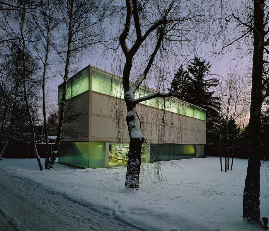 Architectural Details: Herzog & de Meuron's Pristine Timber Box 