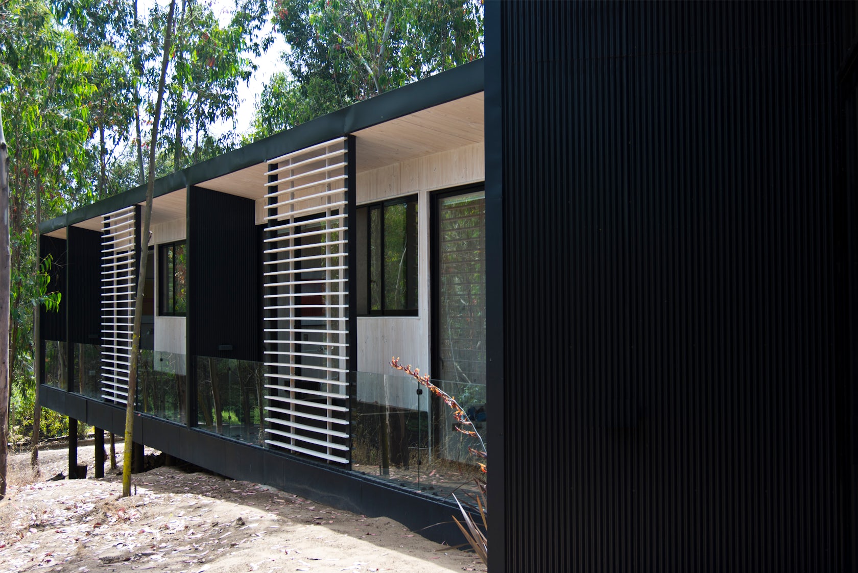 © Alfredo Comandari Architects