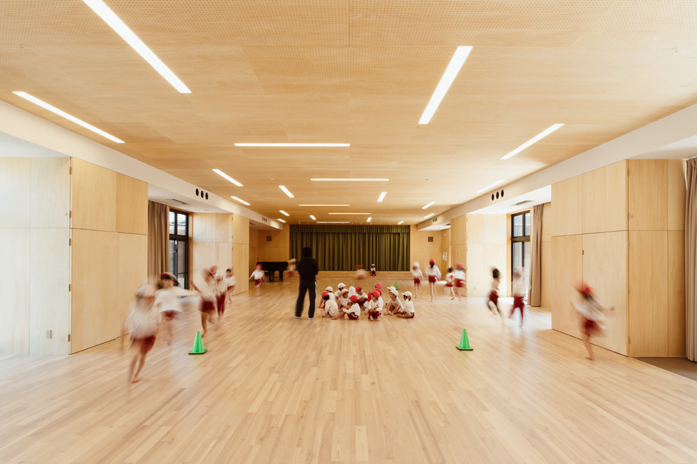 OA Kindergarten by HIBINOSEKKEI+youjinoshiro - Architizer 