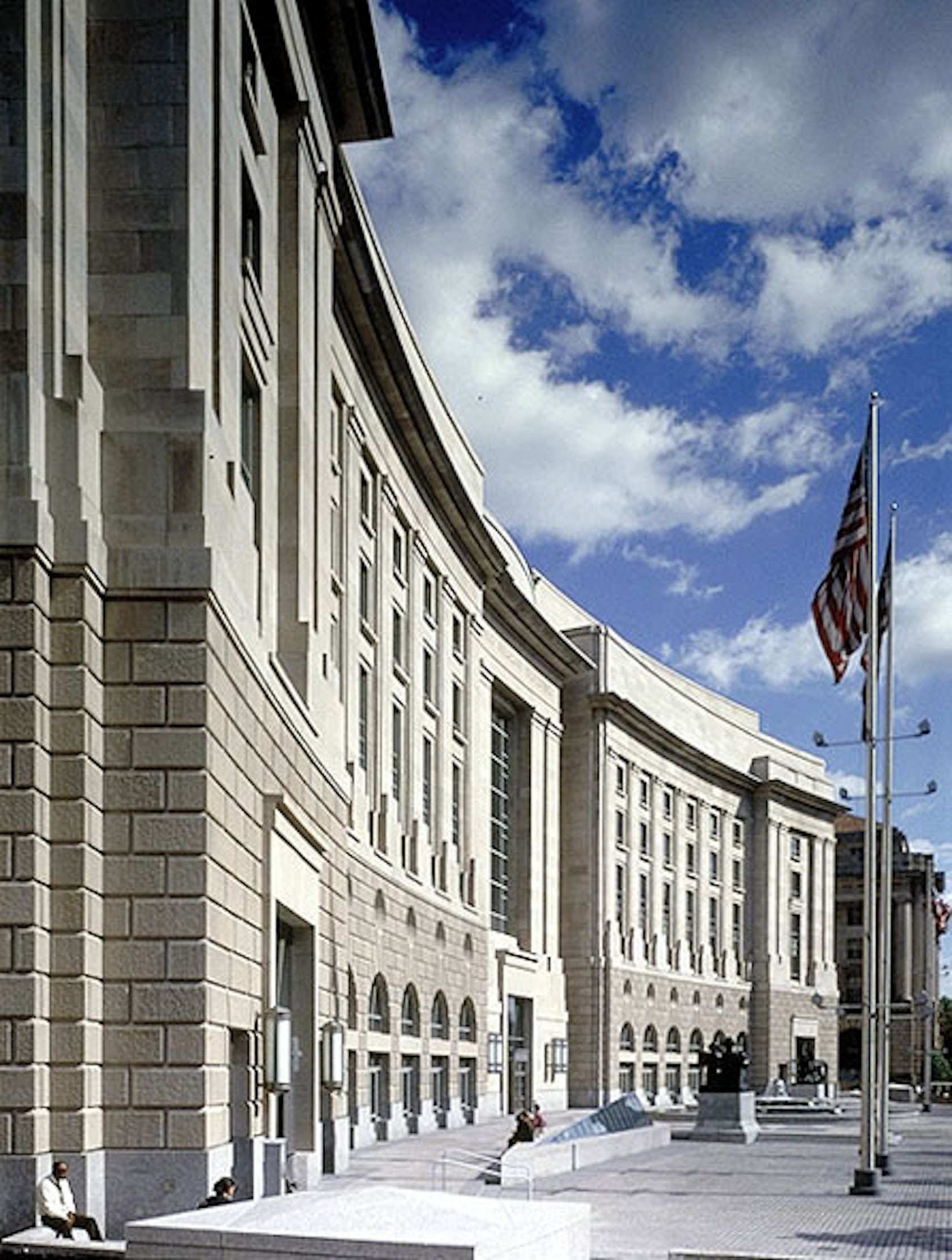 Ronald Reagan Building and International Trade Center by Pei Cobb Freed