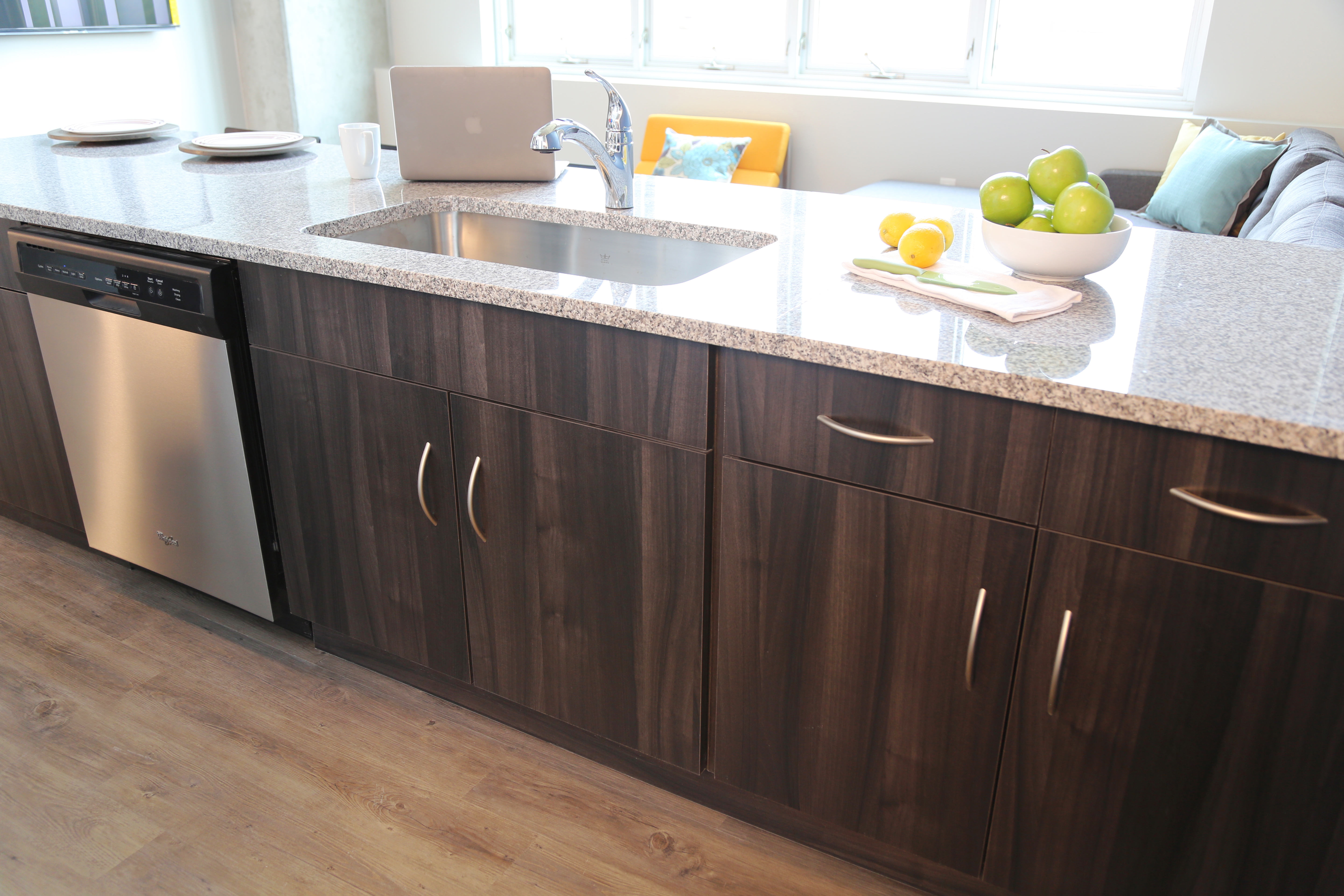 Ashley L20 - Walnut Tiepolo in the Legno Collection