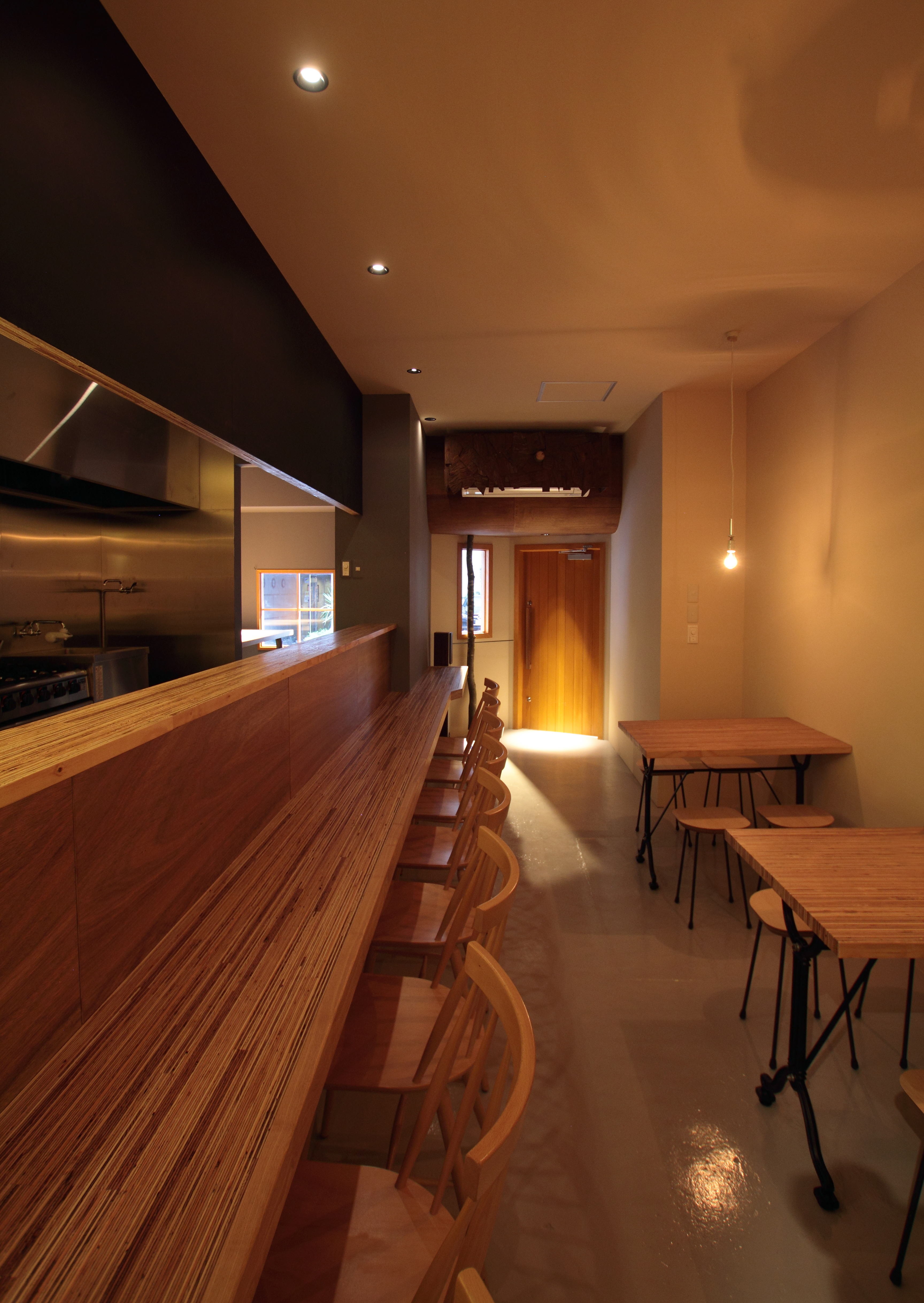 © YUNAGI MIKI   ZEROKOBO DESIGN