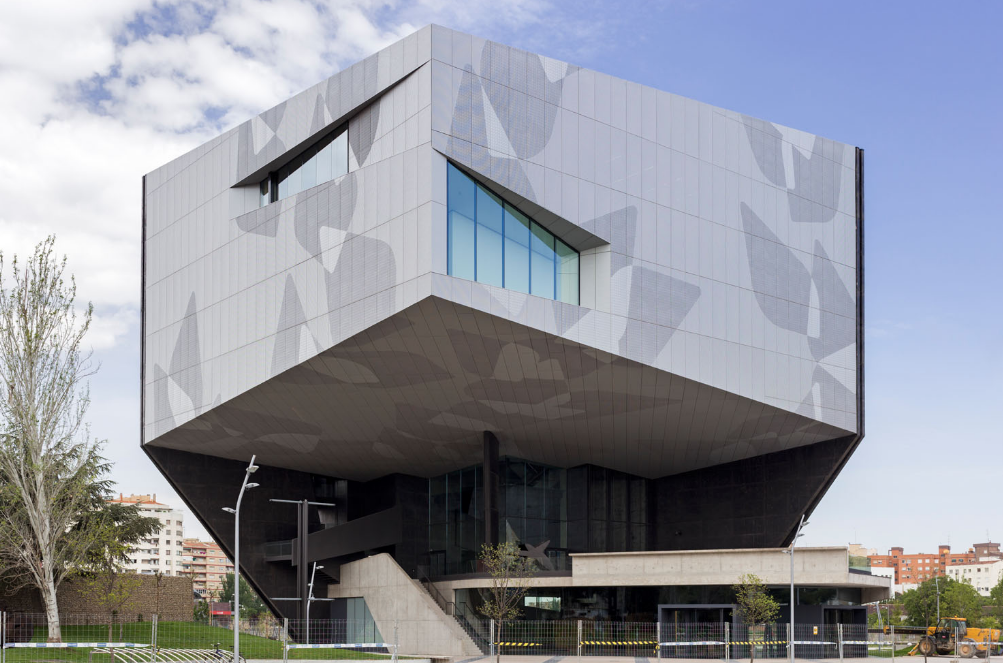 Культурный центр eemhuis, нидерланды, амерсфорт. Современные общественные здания. Культурный центр здание. Архитектура заха хадид абу даби. Финансовый центр «бунд» (шанхай, китай).