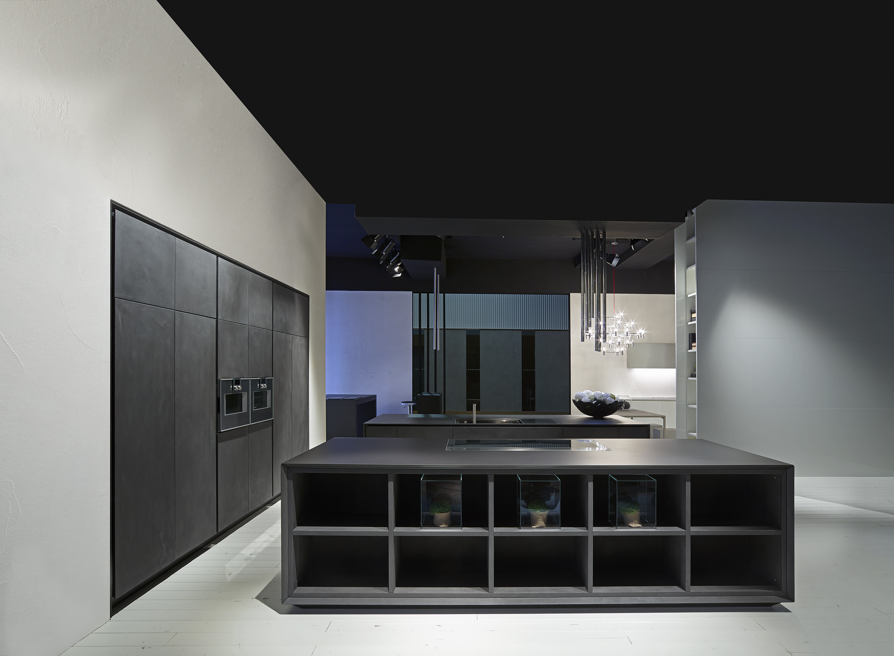 ONE | Kitchen in black cement