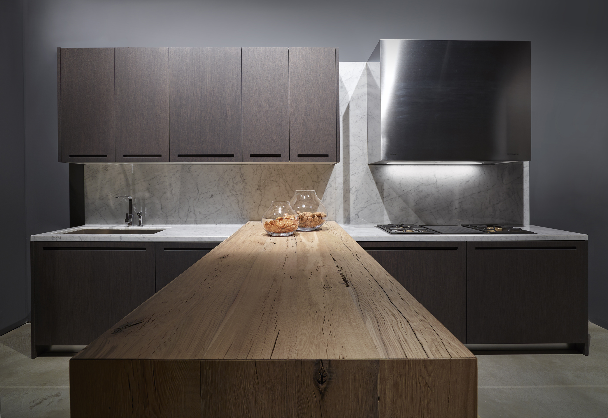 ZERO | Kitchen in grey stained oak