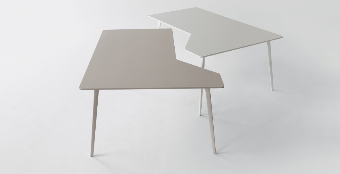 Fly Workplace Table