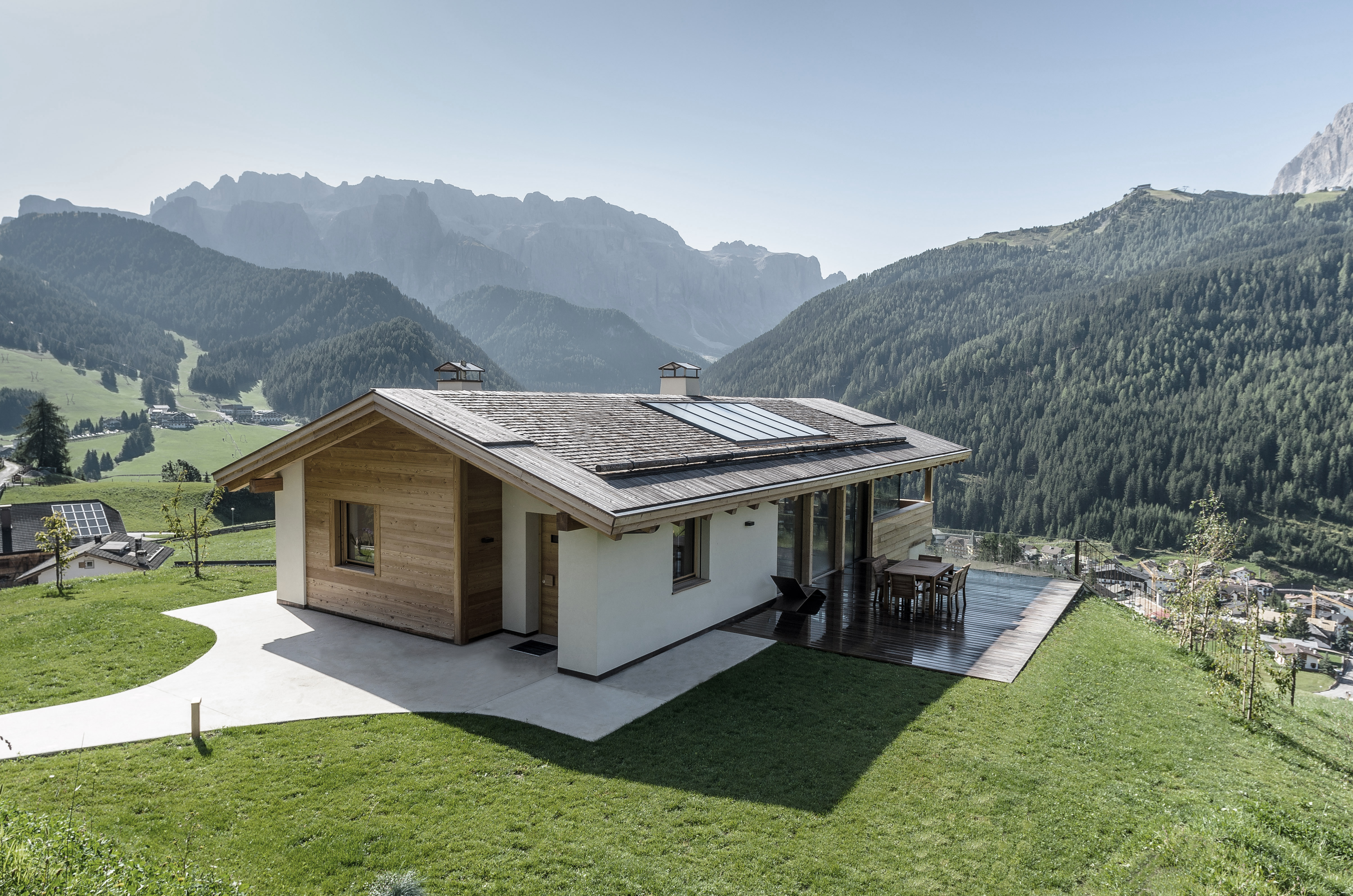 Mountain house. Дом Альберта Хоффмана в Швейцарии. Загородная резиденция в Альпах Швейцарии. ЭКОДОМ В Швейцарии, Цюрих. Вилла Vals в горах Швейцарии.