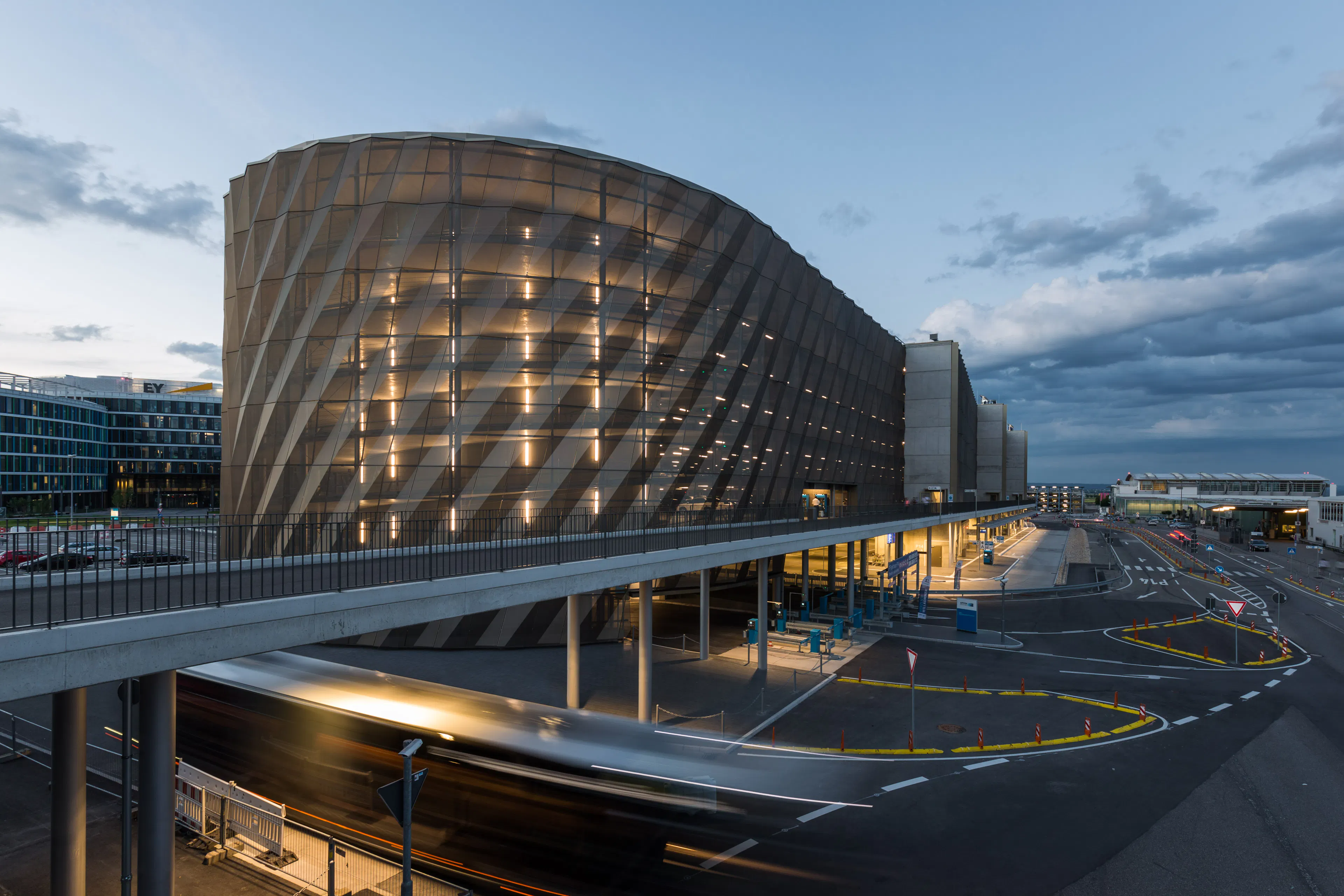 Four primary schools in modular design — 20