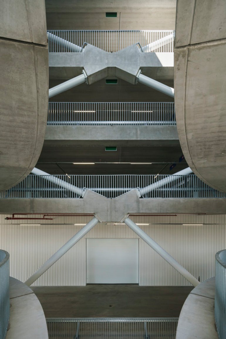 © Benthem Crouwel Architects