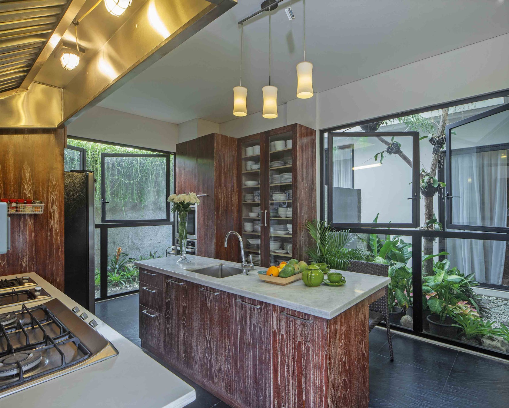 Java House by Realrich Architecture Workshop - RAW Architecture ...