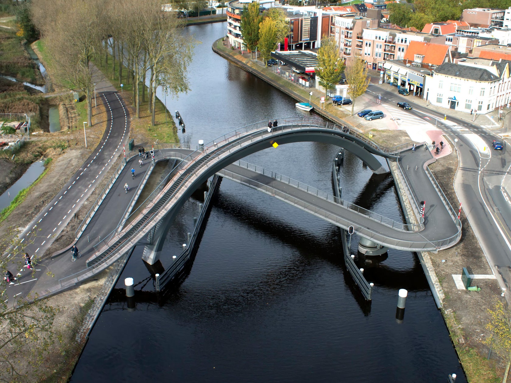 BFS — Pestszentlorinc bicycle-pedestrian bridge