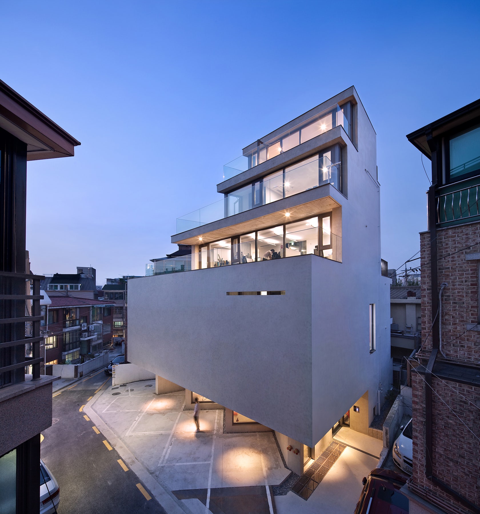 © JMY architects