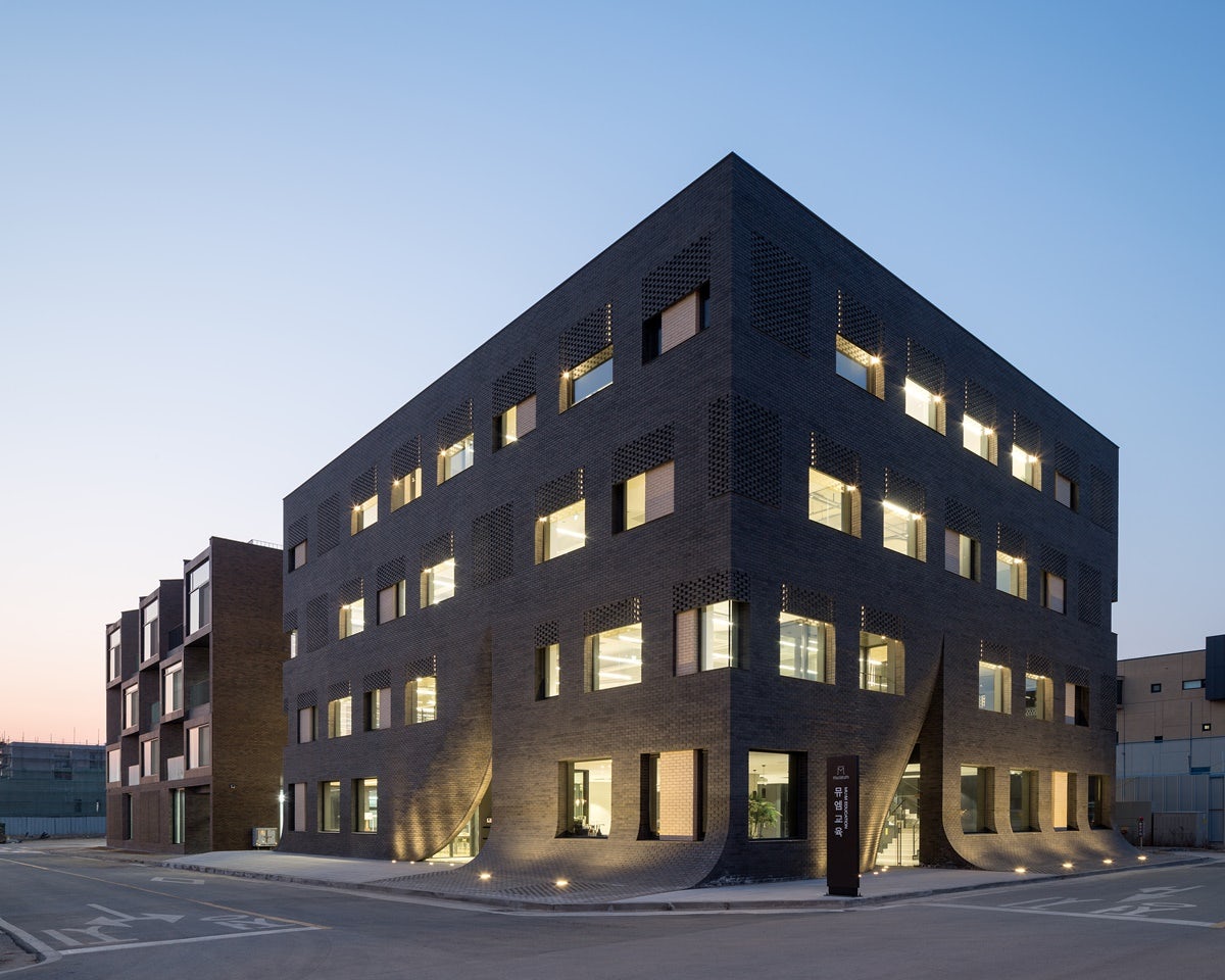 © WISE Architecture