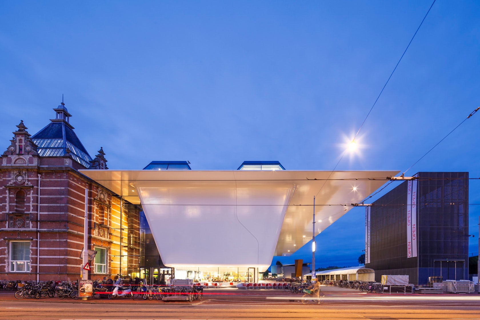 © Benthem Crouwel Architects