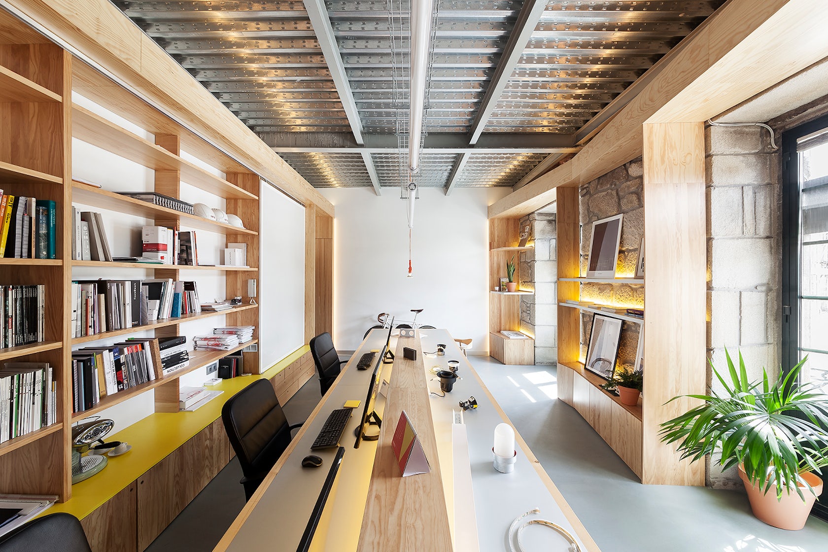 Working From Home: 8 Architecture Studios Designed by Their Inhabitants -  Architizer Journal