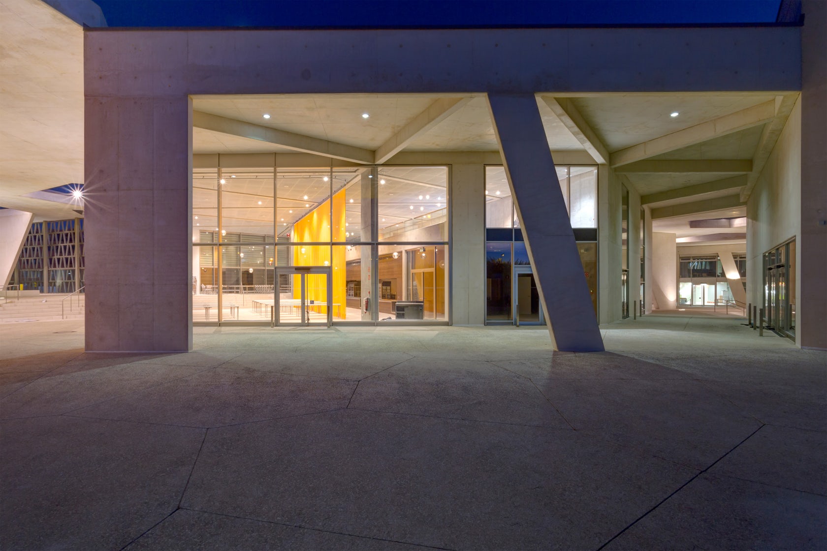 © GRUENTUCH ERNST ARCHITECTS
