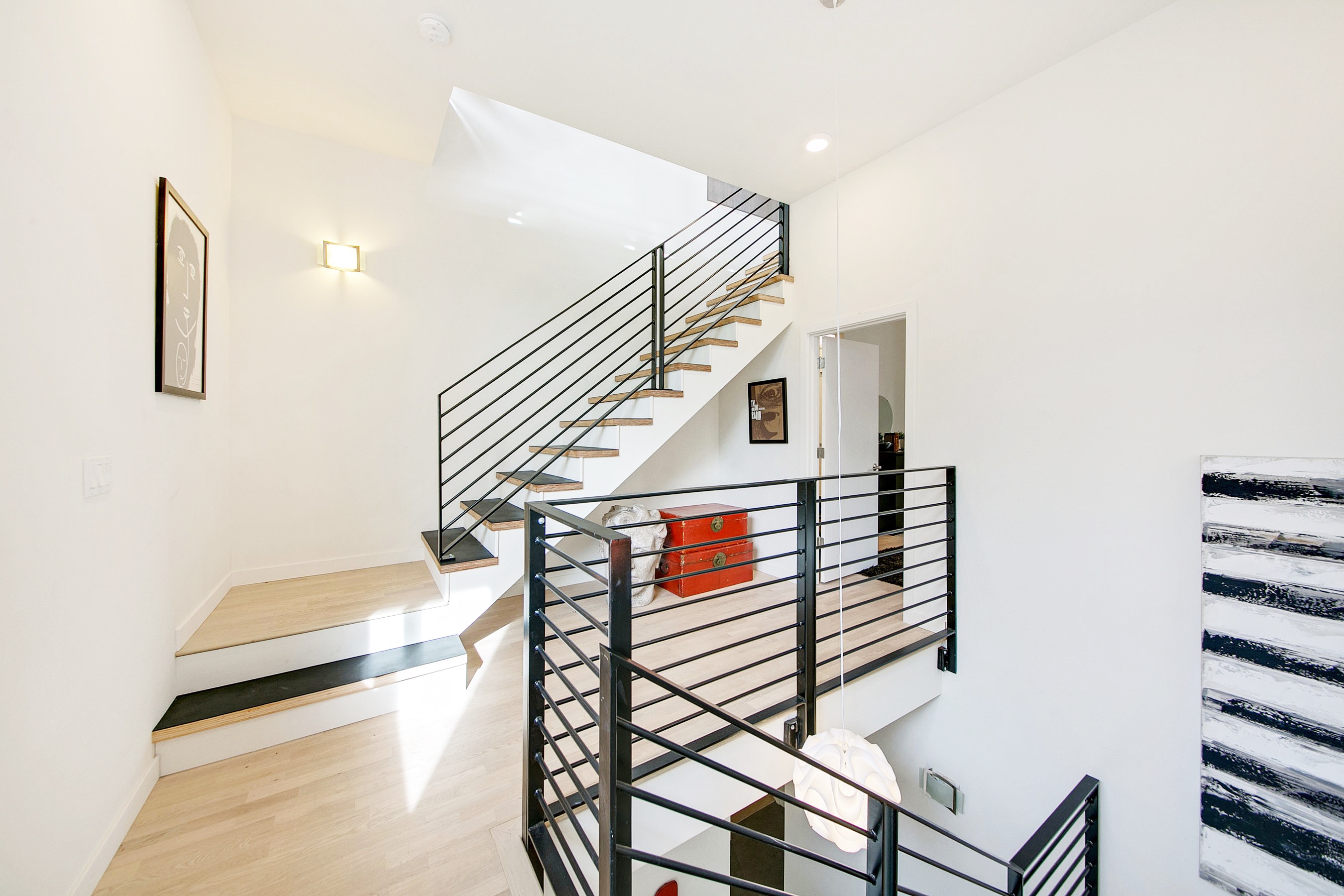 © Paul Mark Gjording