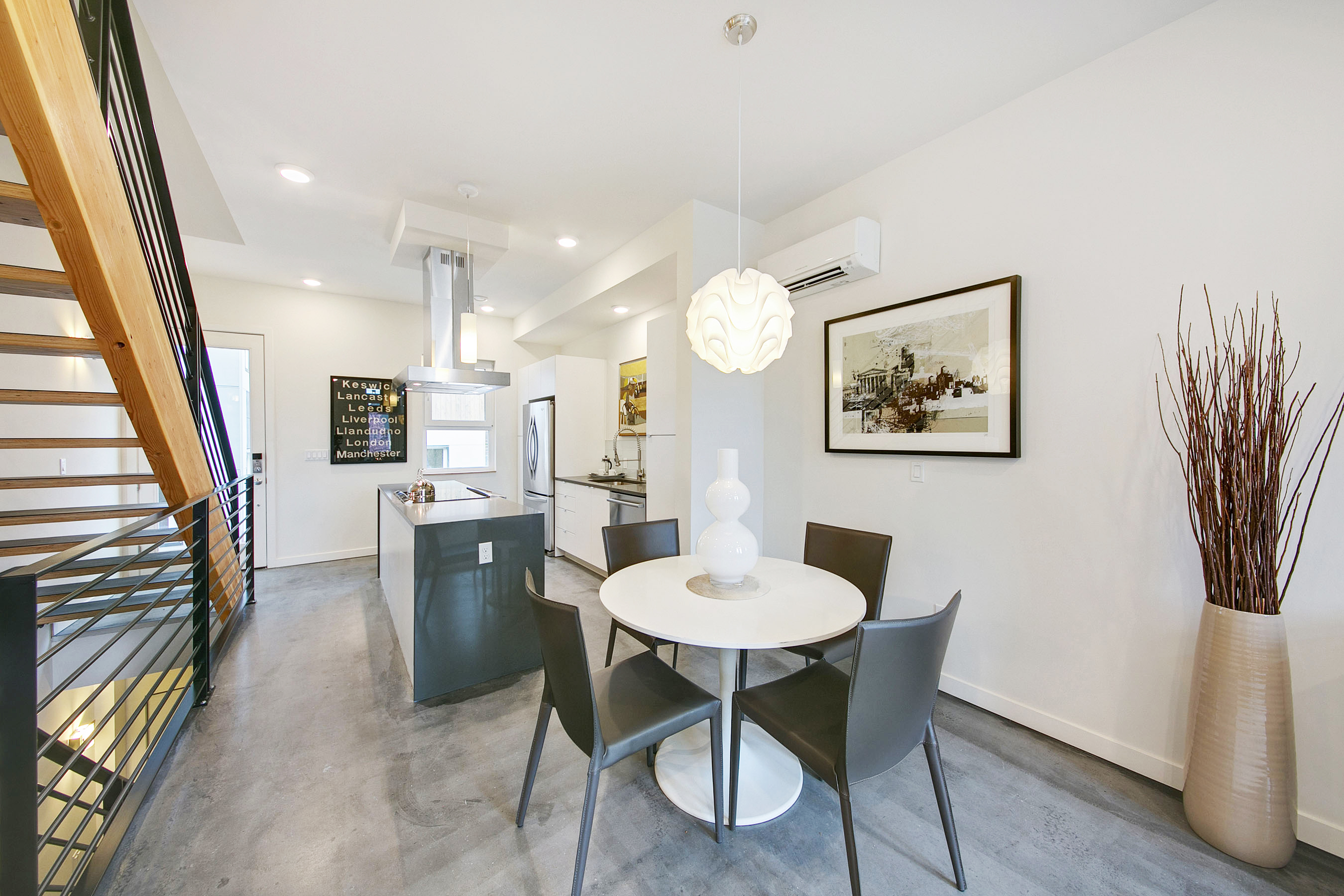 © Paul Mark Gjording