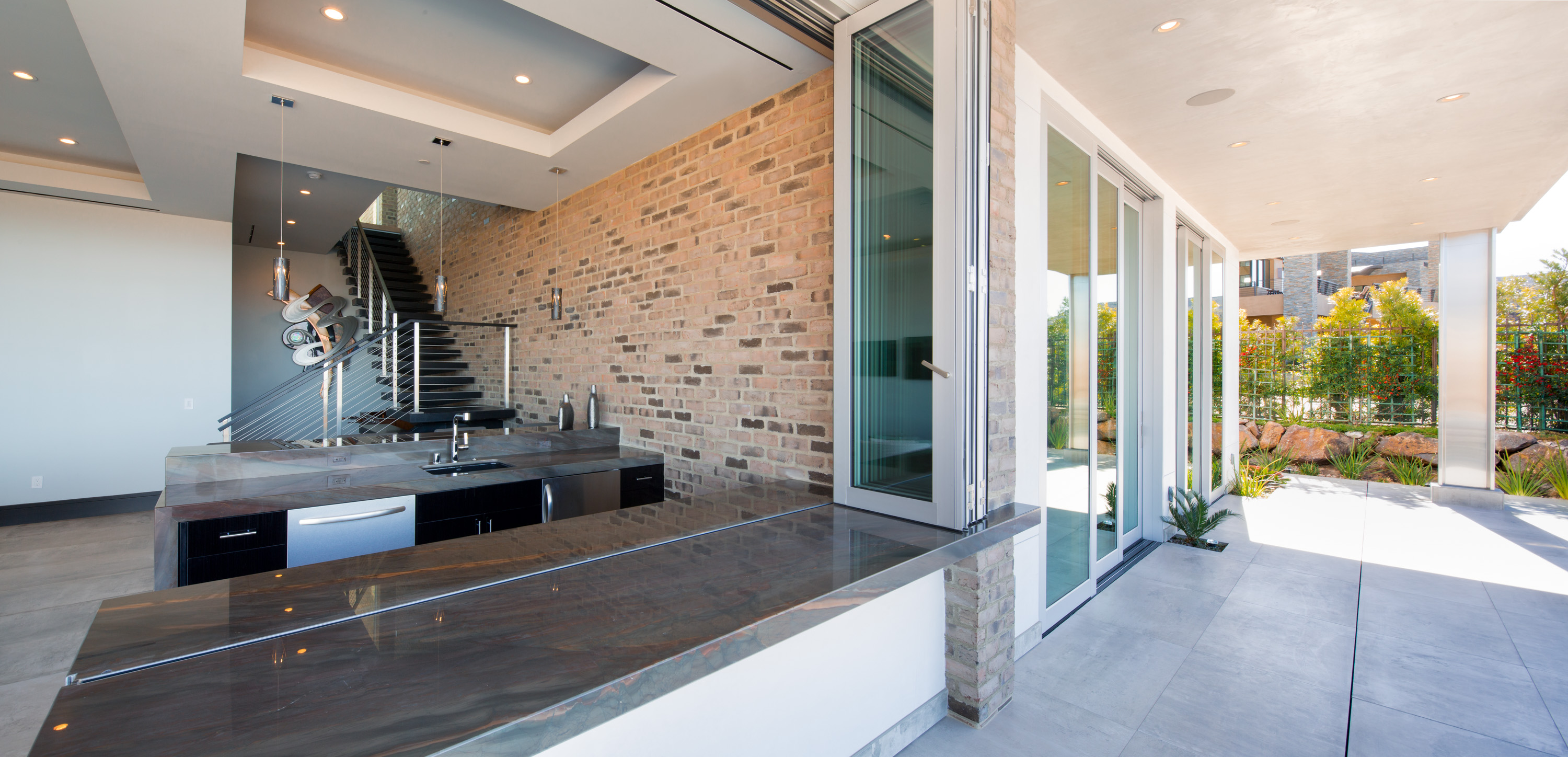 Series 9500 Bi-Fold Window