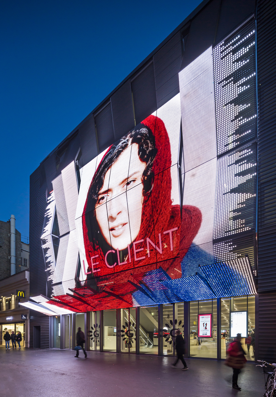 Gaumont-Pathé Alésia Cinémas by MANUELLE GAUTRAND ARCHITECTURE - Architizer