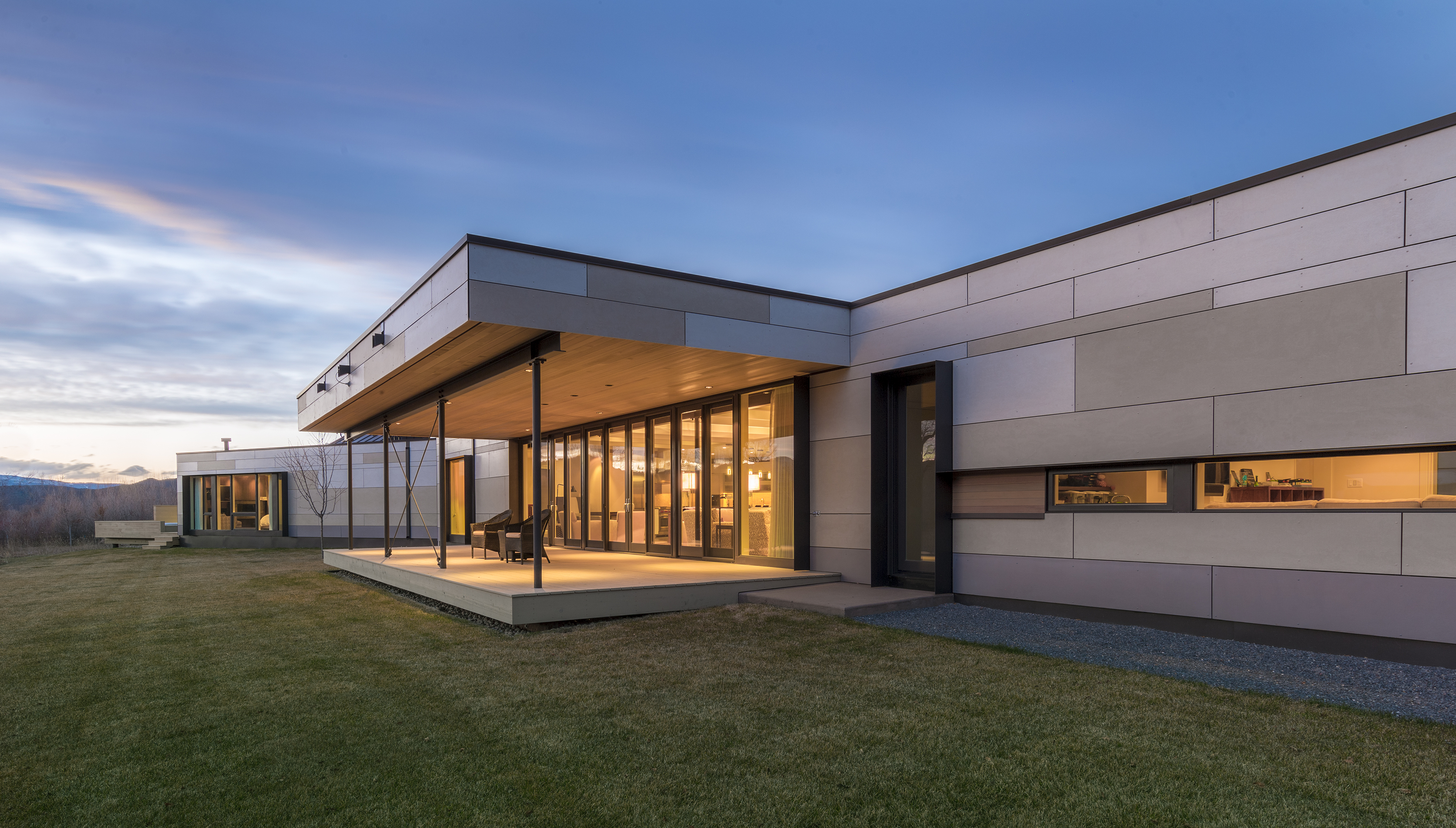 Oblique House by Studio B Architecture + Interiors ...