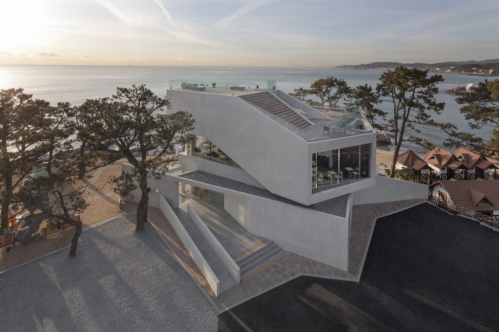 © Heesoo Kwak + IDMM Architects