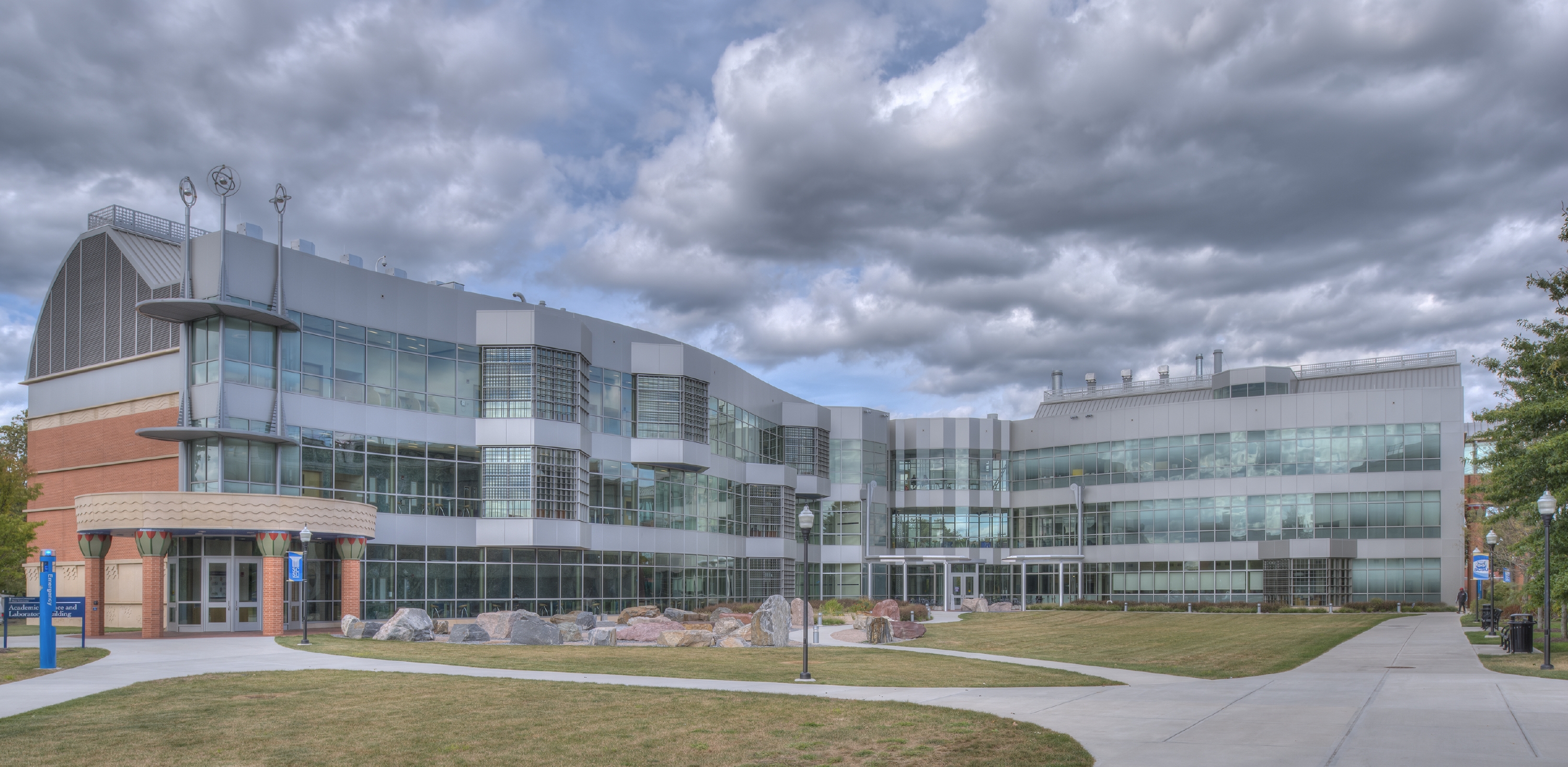 Southern Connecticut State University, Academic Science & Laboratory