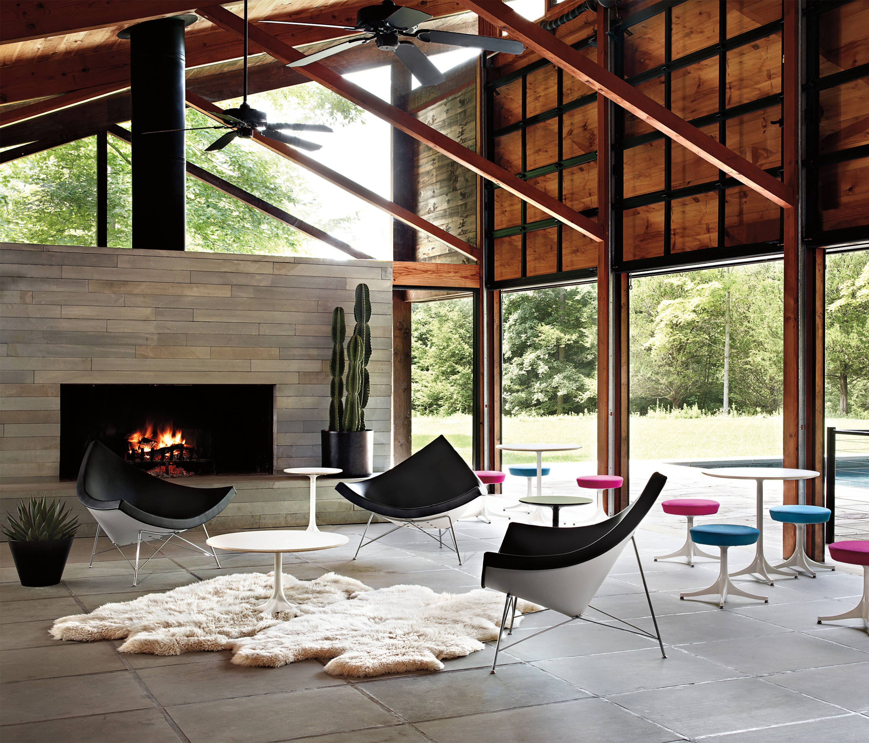 Nelson Coconut Lounge Chair