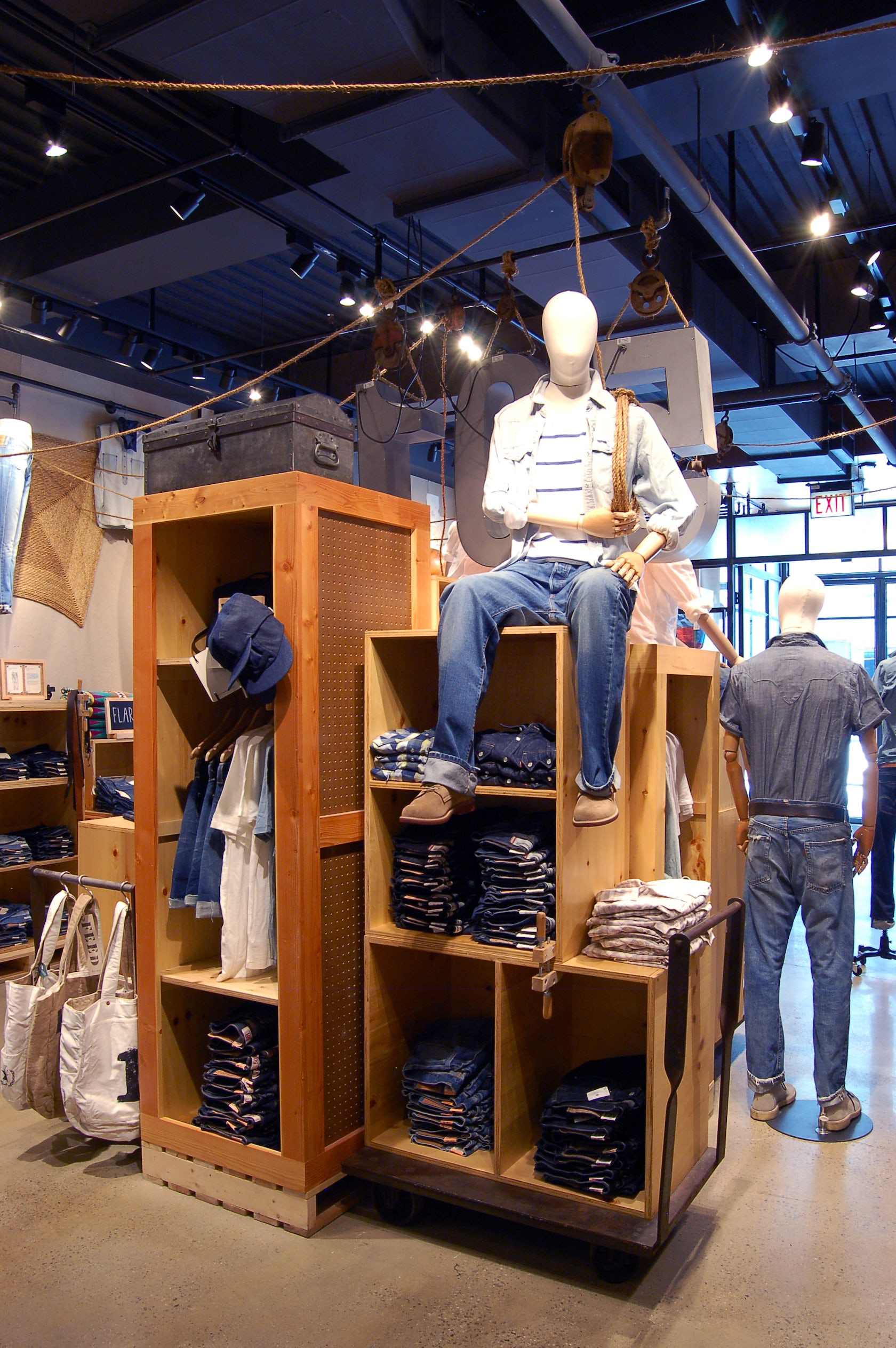 levi's store - meatpacking by anderson architects - Architizer